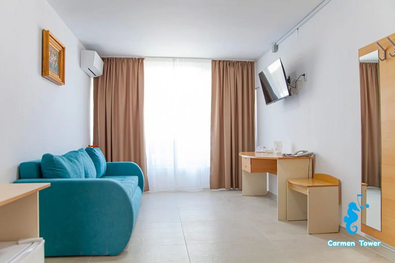 Apartamentele noastre spatioase RENOVATE 2026 inca sunt disponibile la preturile 1110lei pe noapte cu pensiune completa si bauturi incluse pentru doua persoane.

Amenajate placut, cu canapea extensibila, doua televizoare, baie, frigider, aer conditio