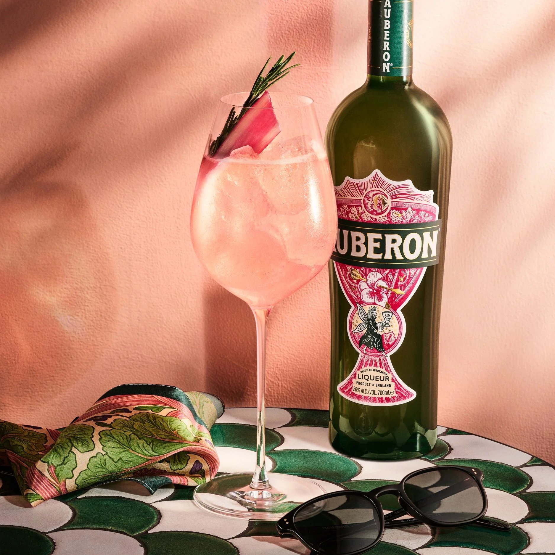 AUBERON+-+Premium+Natural+English+Rhubarb+Liqueur+-+Spritz+Cocktail+2.jpg