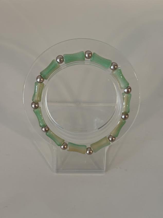 Small Glass Bracelet