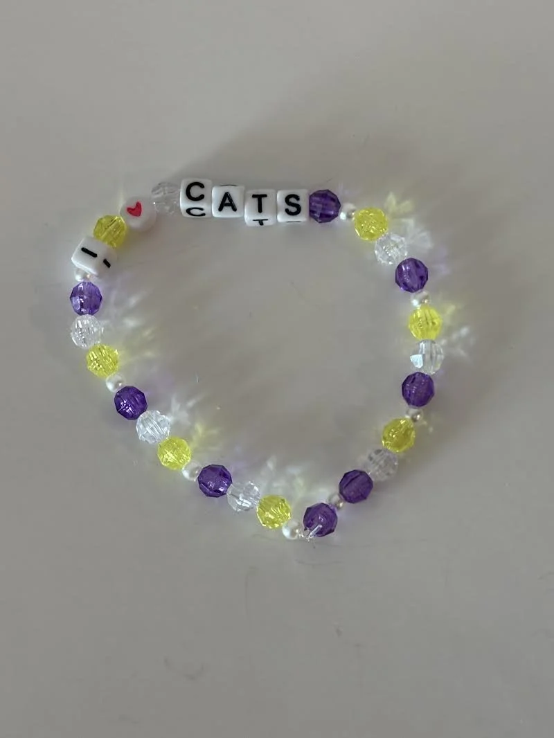 Medium Cat Beaded Bracelet