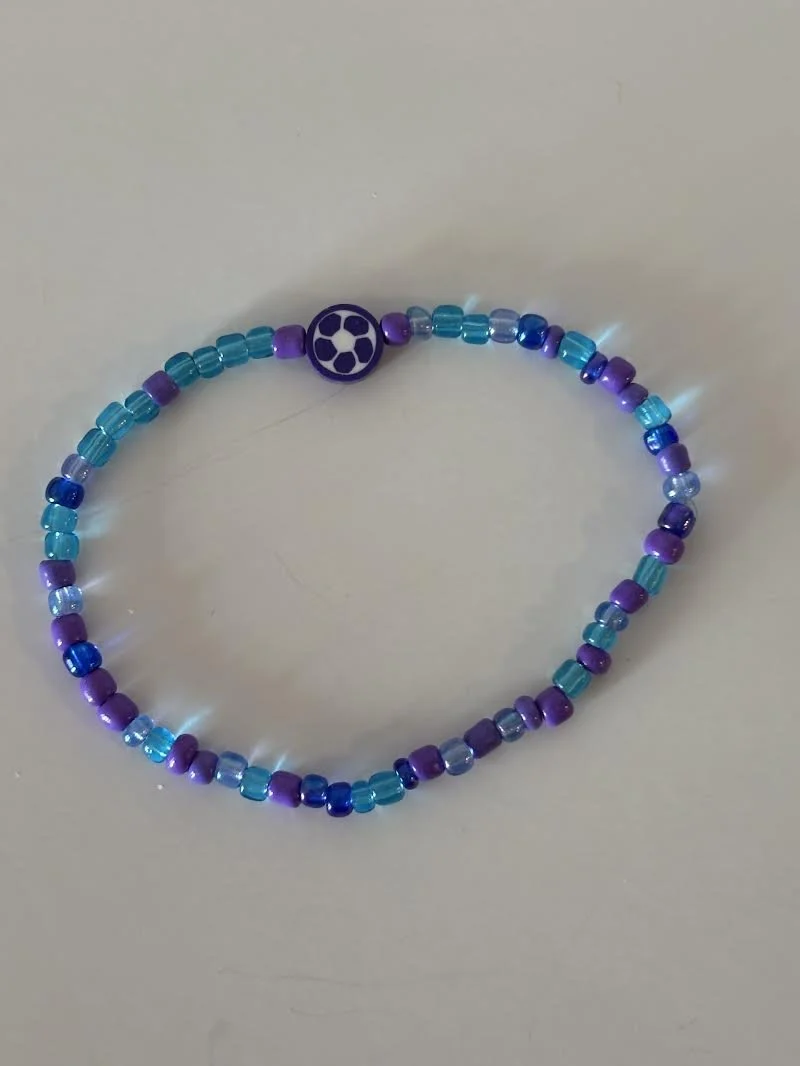 Medium Seed Beaded Bracelet