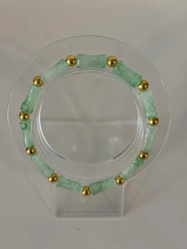 Small Glass Bracelet