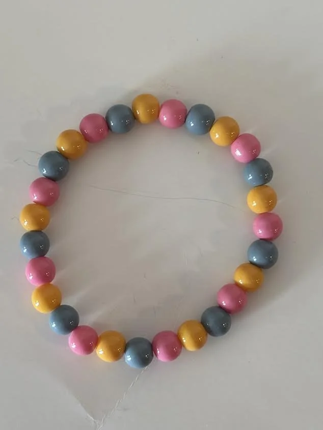 Medium Glass Beaded Bracelet