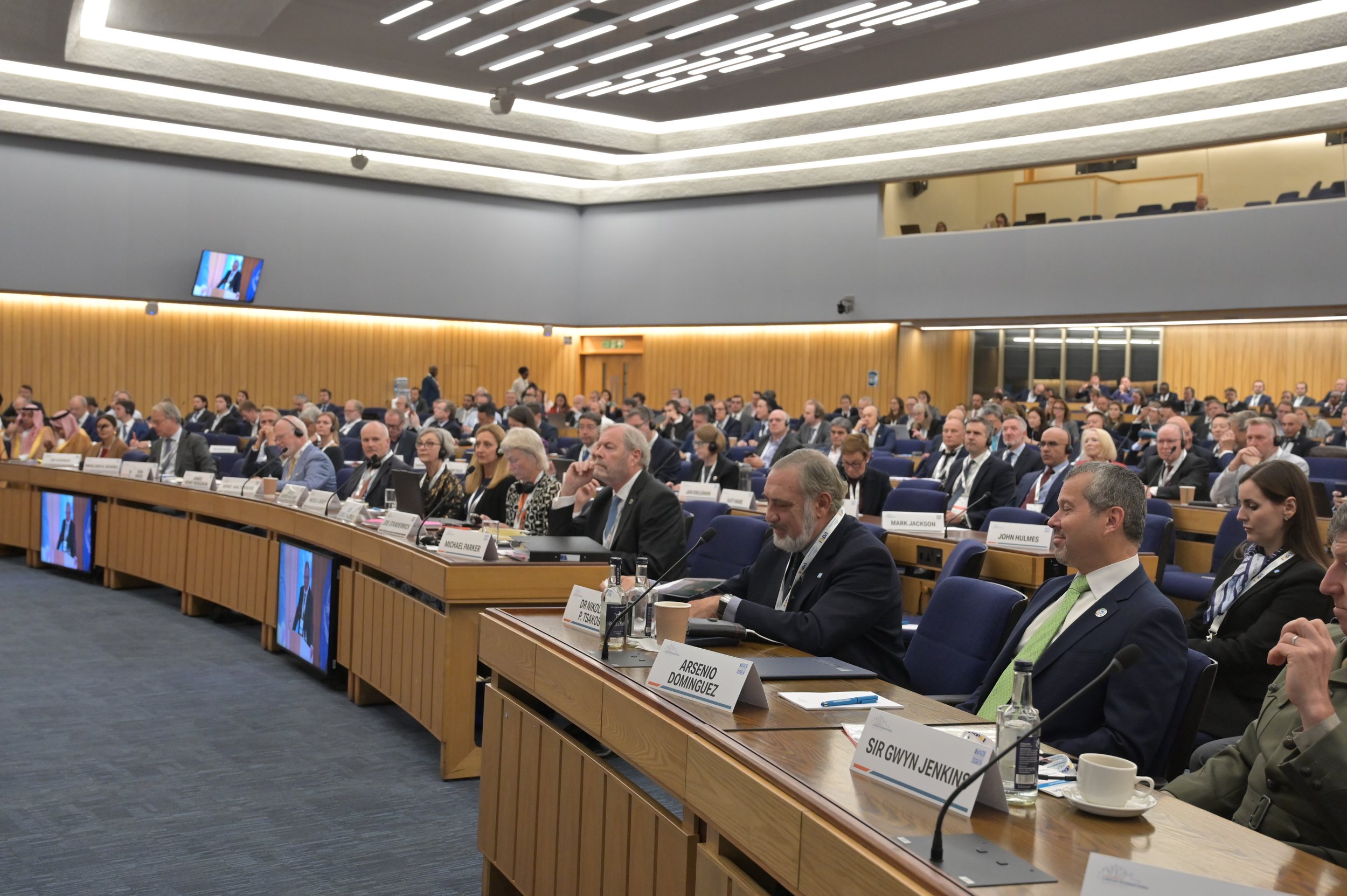 LISW27 Headline Conference