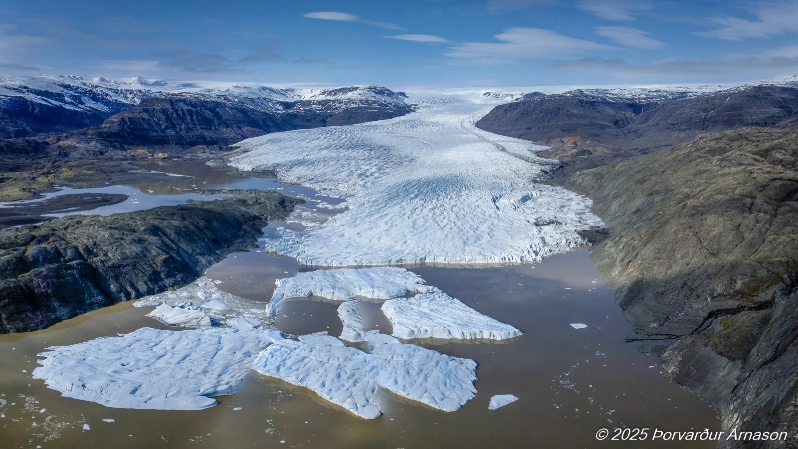 Hoffellsjokull_Apr25_PAN1-.jpg