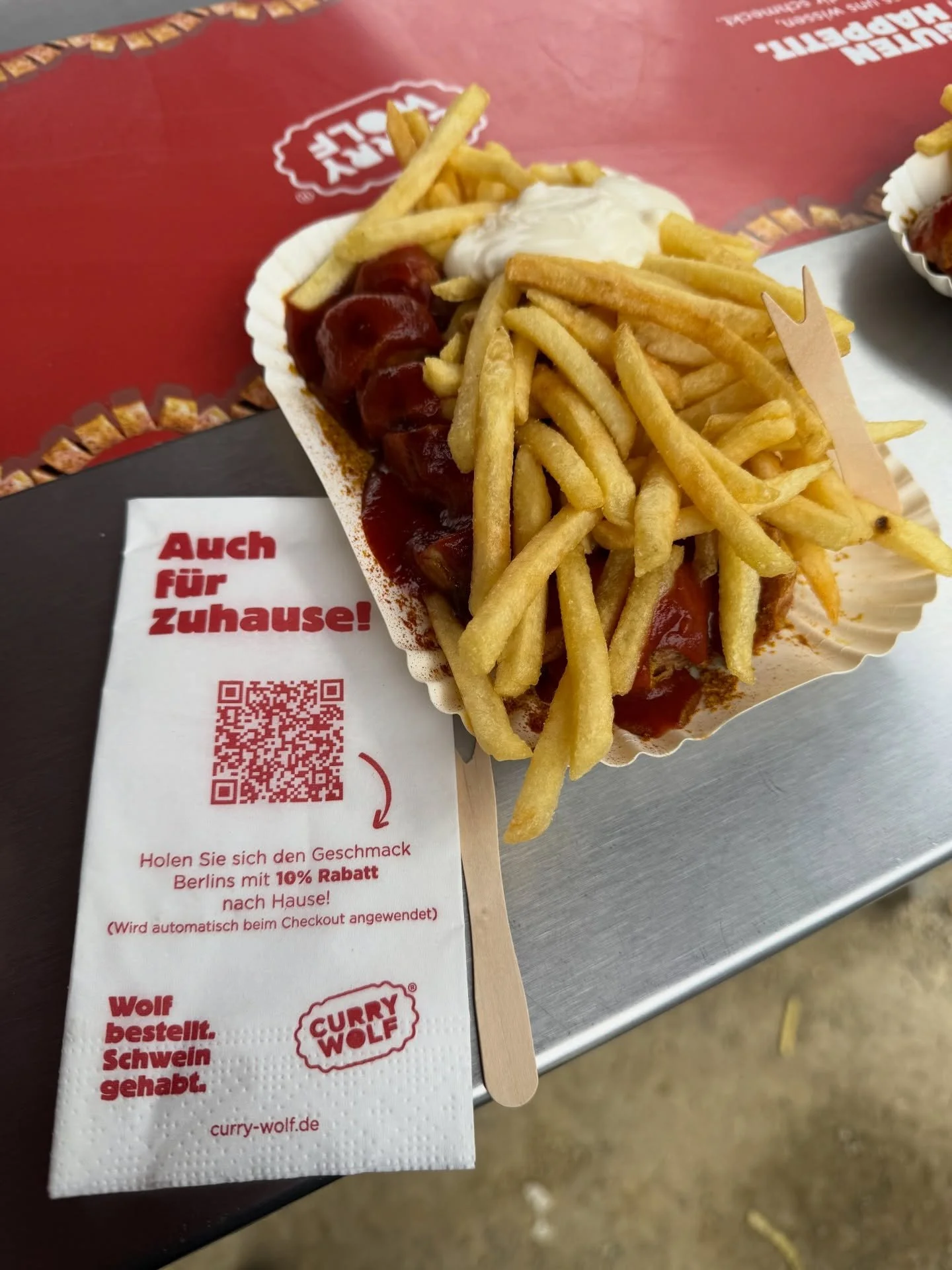 Some of the things I was eating in Berlin. I really wanted to find much more traditional German food but many of the restaurants are catering for tourism (which I fully understand BTW). That flourless baked cheesecake was a banger. And the steak was 