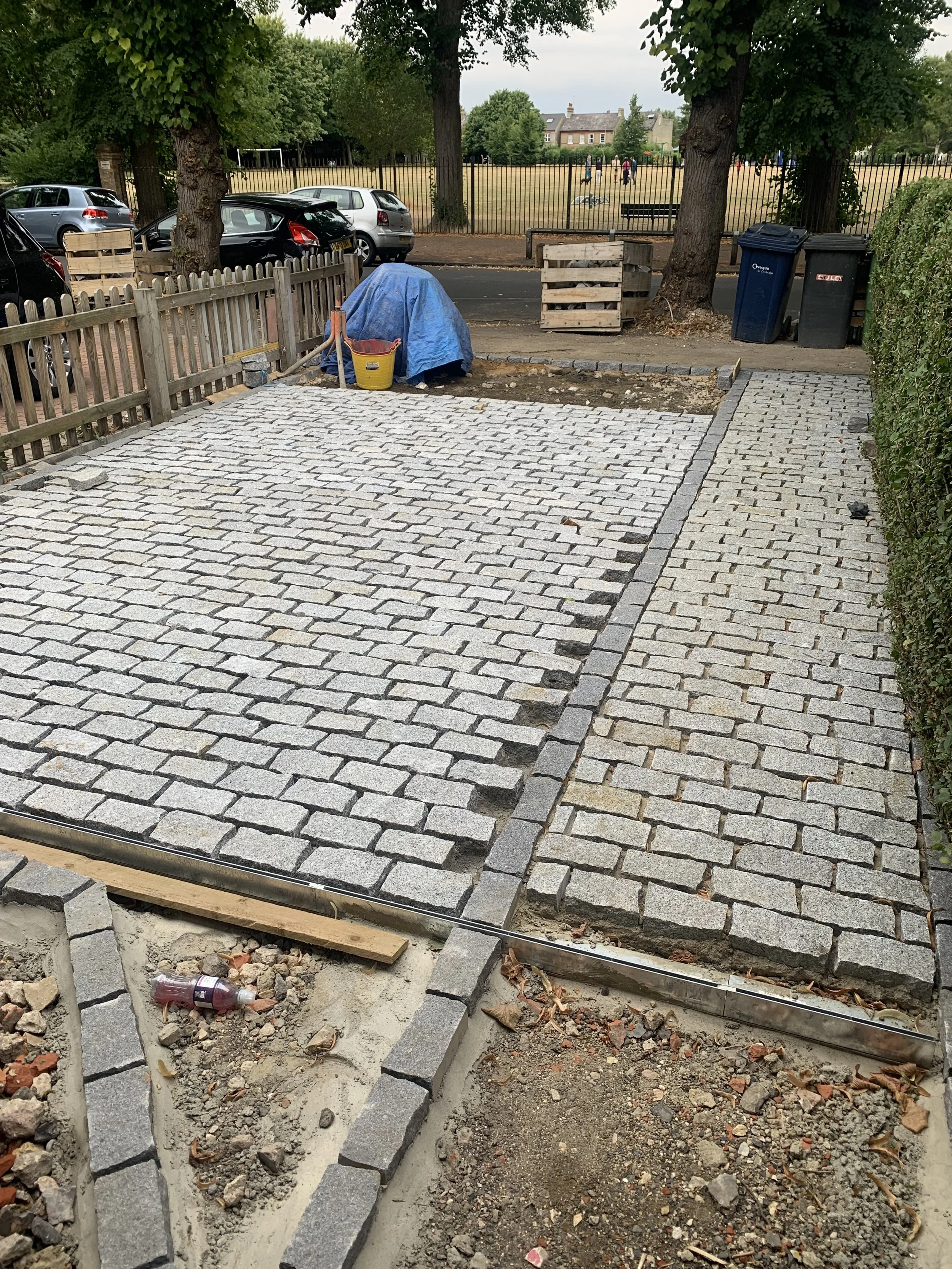driveway construction granite sets mid-terraced house cambridge