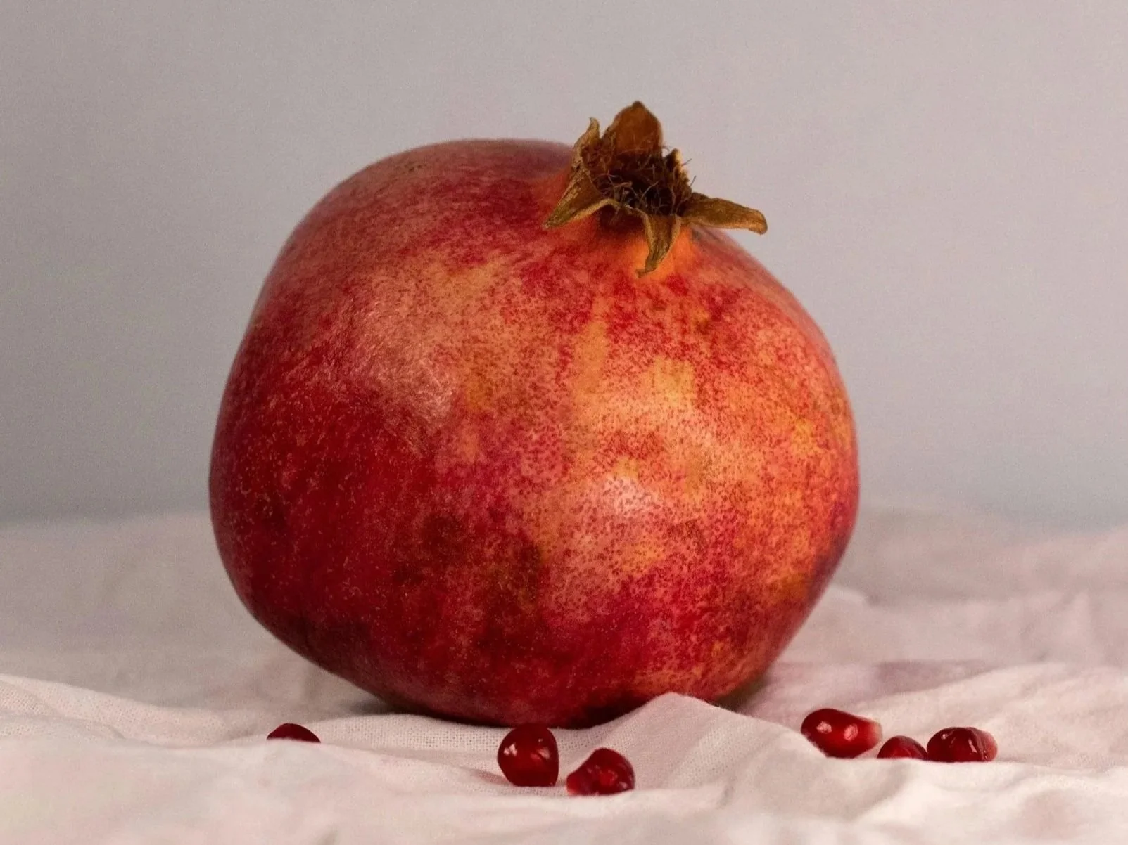 Menopause &amp; Your Plate: What to Eat to Ease Symptoms and Support Your Hormones Naturally