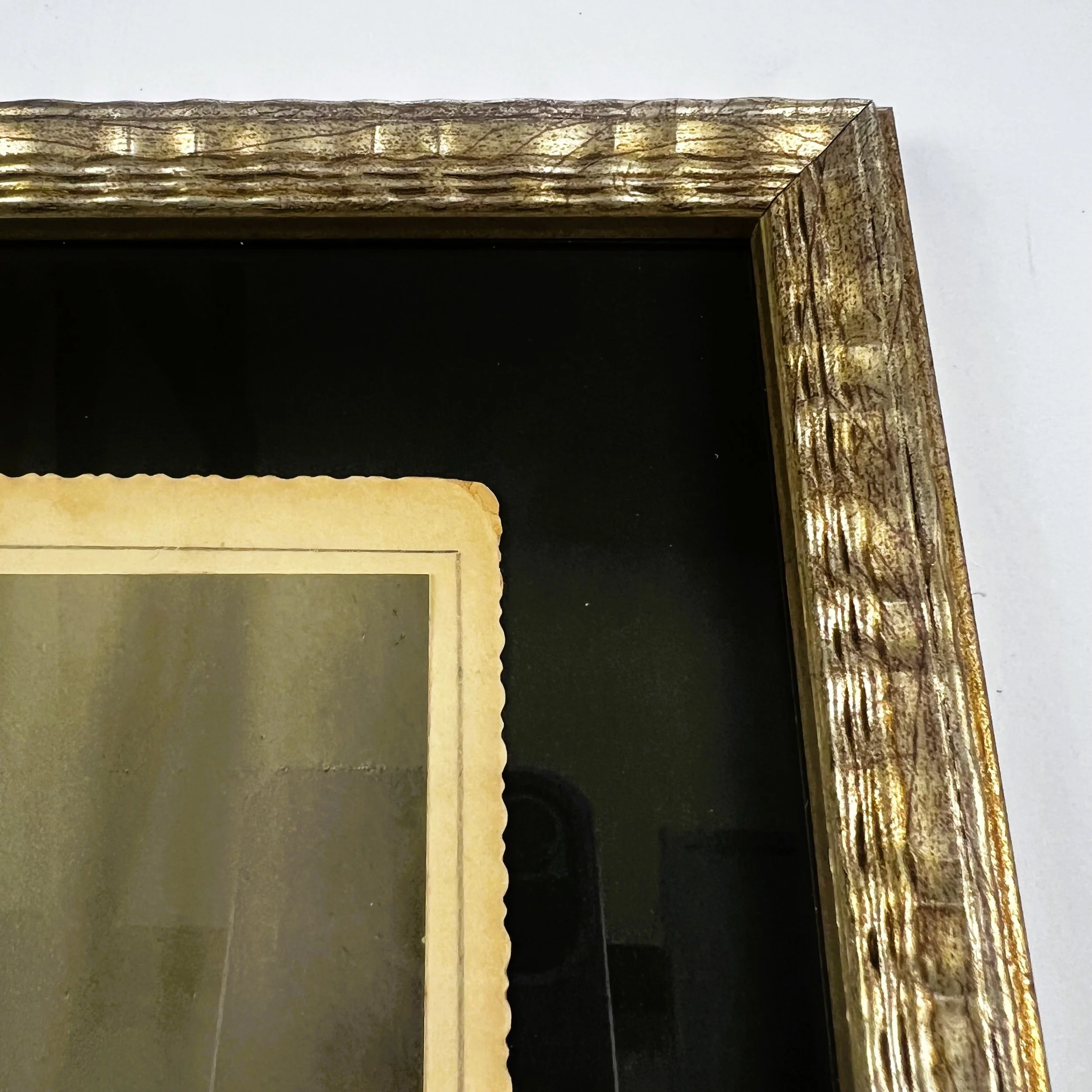 UV-protected and conserved.