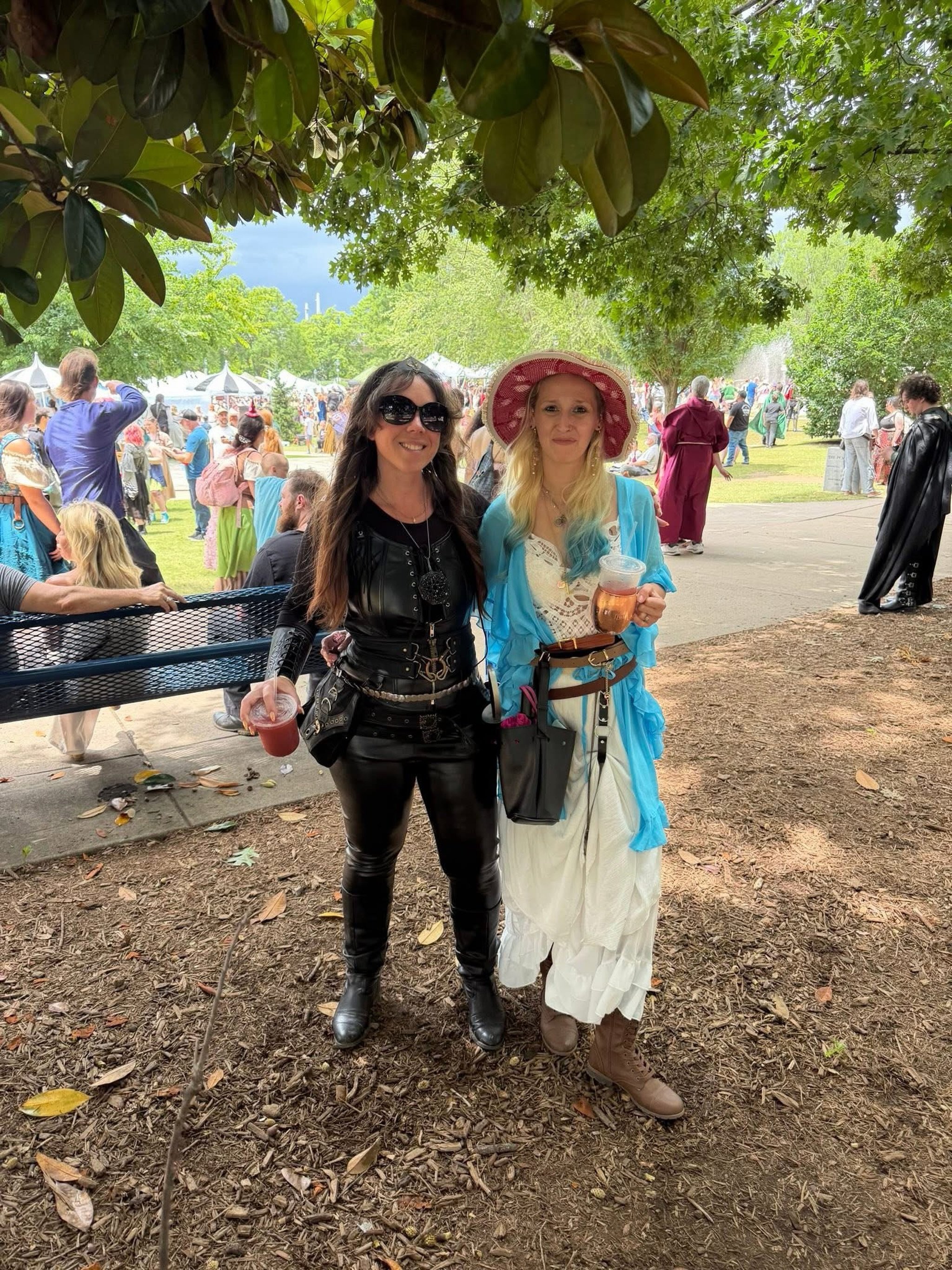 We had a great time at the @chattrenfaire yesterday!!! What an incredible event. Thank you @verrenoirco