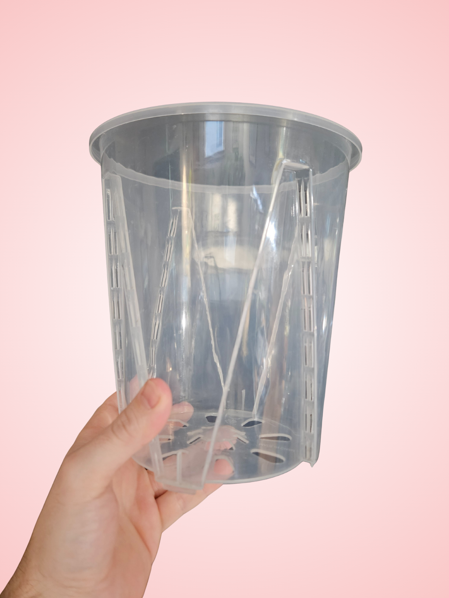 6.5" Clear Plastic Pot