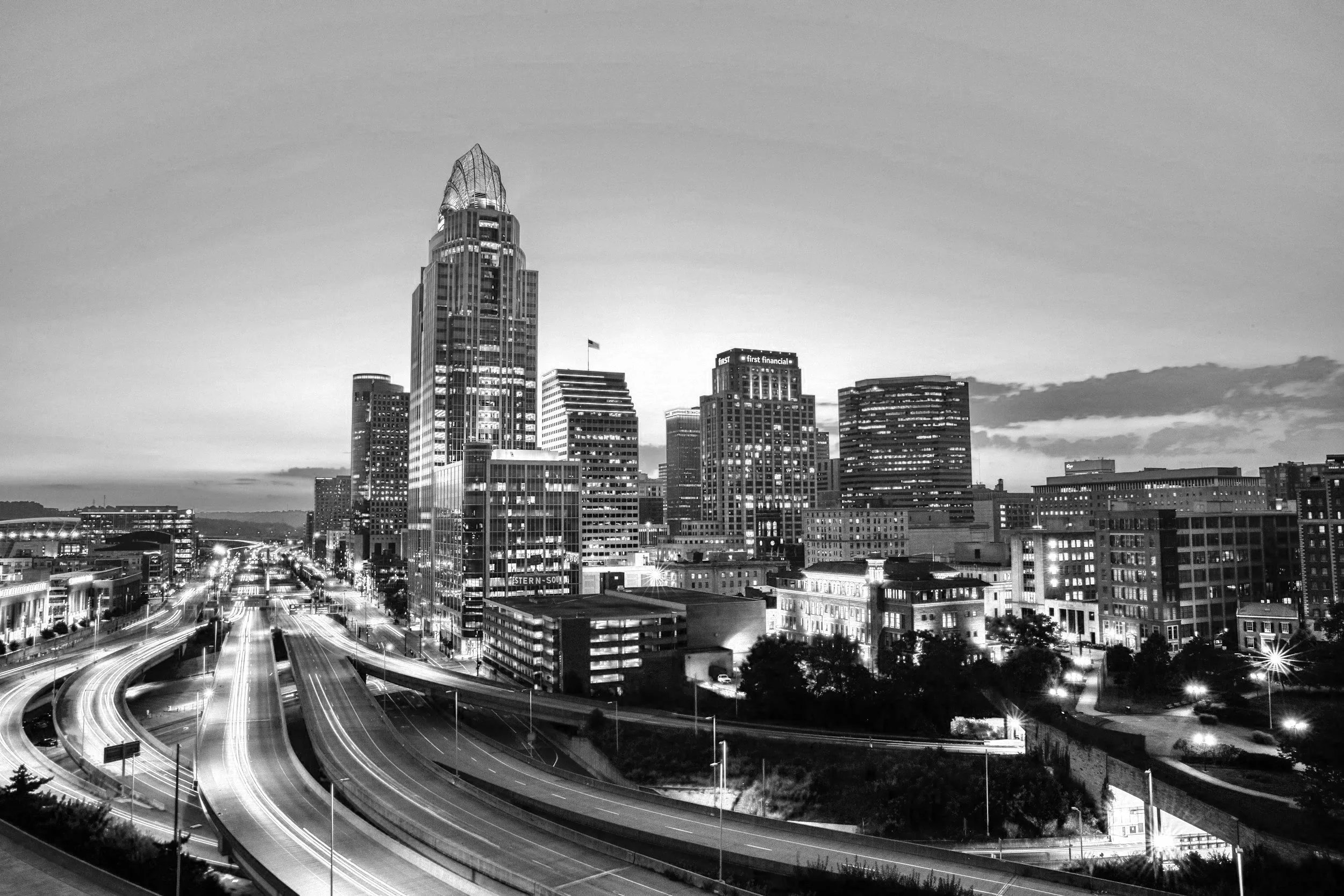 Regional markets where Luna Vista advises owner-operators on succession planning and selective business sales. Columbus, Ohio skyline downtown. Dayton, Ohio skyline downtown. Cincinnati, Ohio downtown skyline. Cleveland, Ohio downtown.
