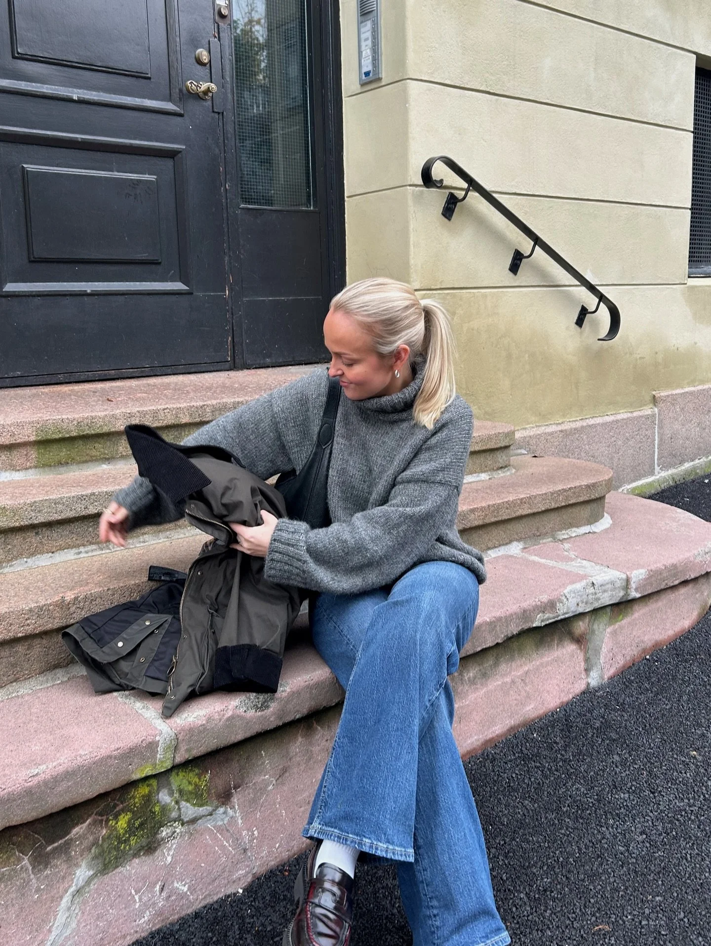 Endelig er oppskriften p&aring; Astridgenseren ute! Har gledet meg s&aring; masse for jeg elsssssker denne genseren 🧚🏼✨ Du finner den p&aring; strikkevorin.com og Etsy
_________________________________

The pattern for the Astrid Sweater is finally