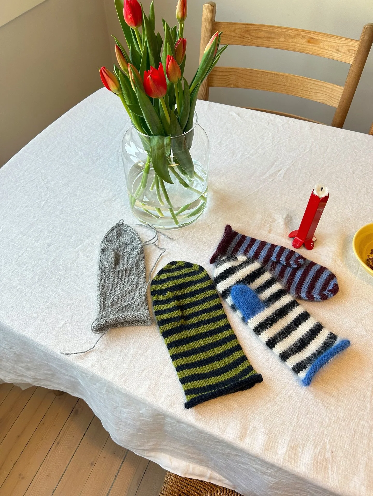 Strikker bare votter 🧤