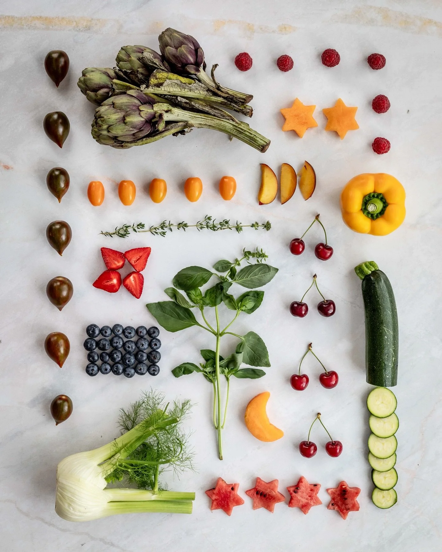 🎨 Les couleurs et saveurs de l&rsquo;&eacute;t&eacute; s&rsquo;invitent dans nos assiettes.
Pour le bonheur des petits et des grands enfants 💜

Quelles sont vos saveurs pr&eacute;f&eacute;r&eacute;es en &eacute;t&eacute; ?

#foodphotography #foodlo