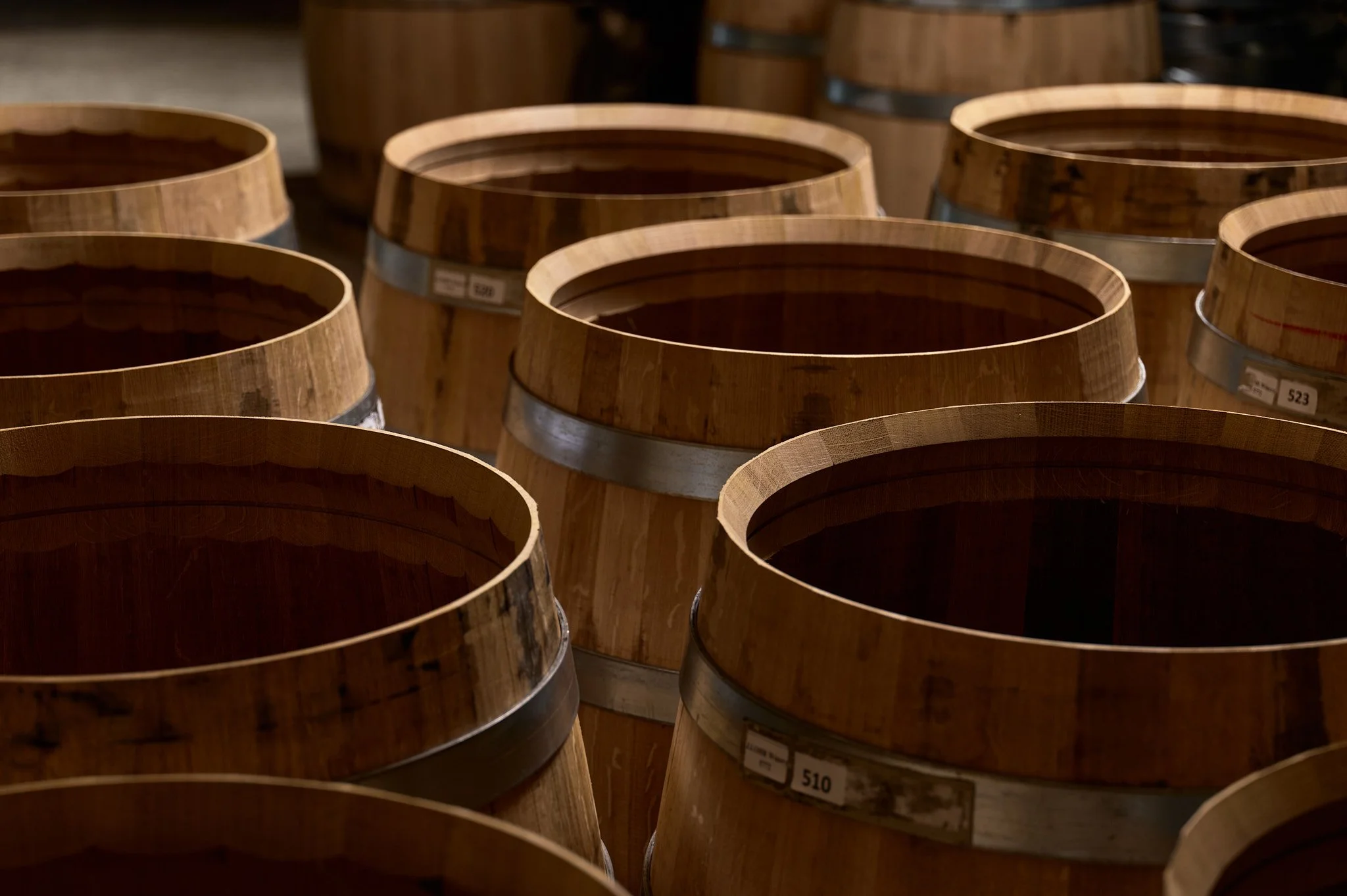 Détail des barriques vues de dessus.