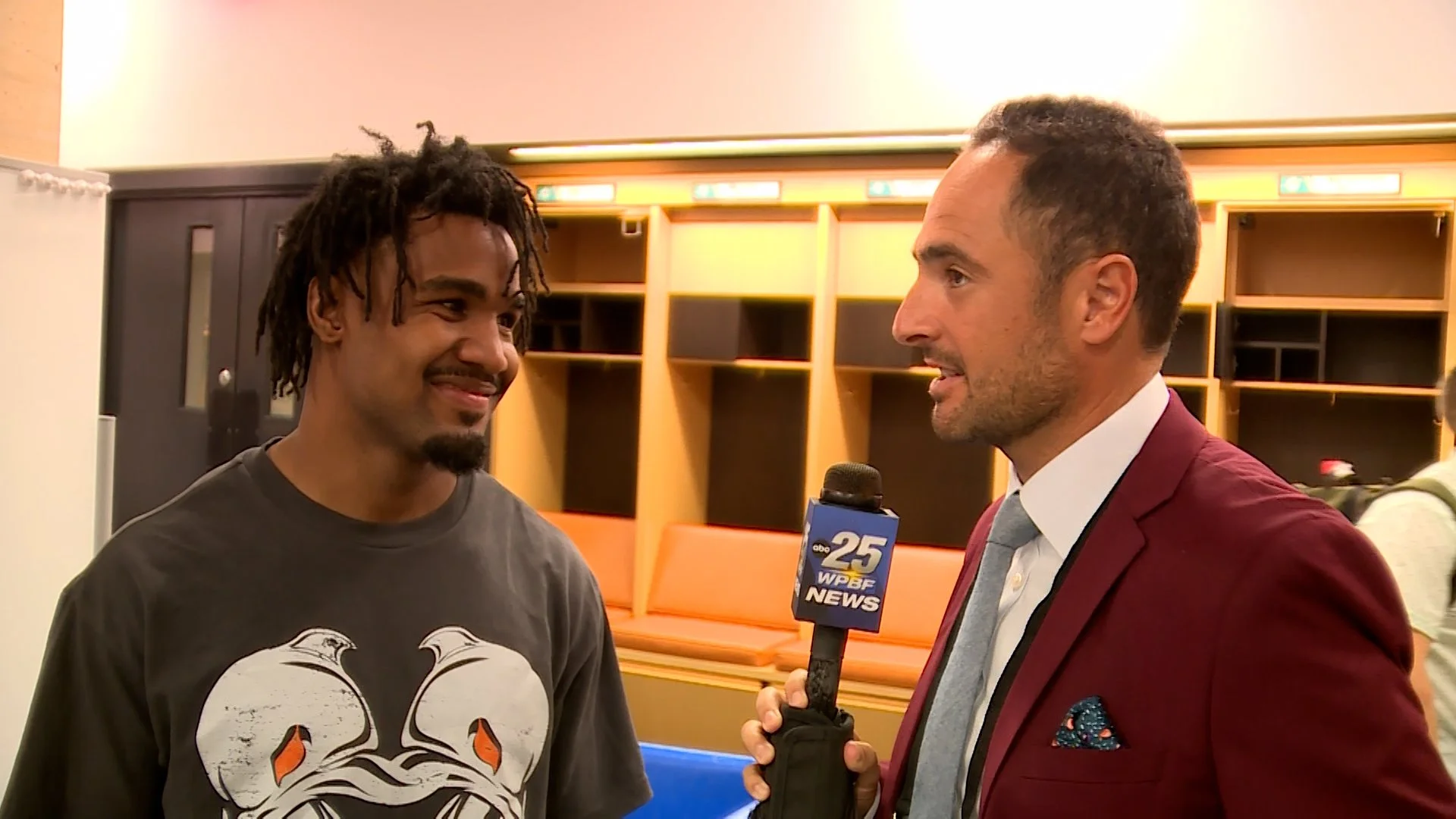 WADDLE 1ON1.00_00_27_26.Still001.JPG