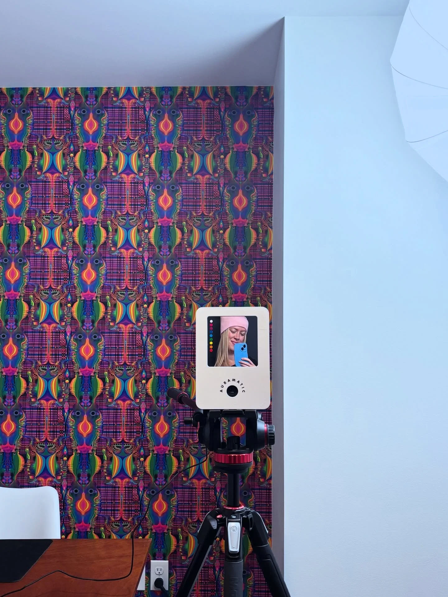 POV: having your aura portrait taken at The Open Aura. Follow your heart and find your way here today. ❤️