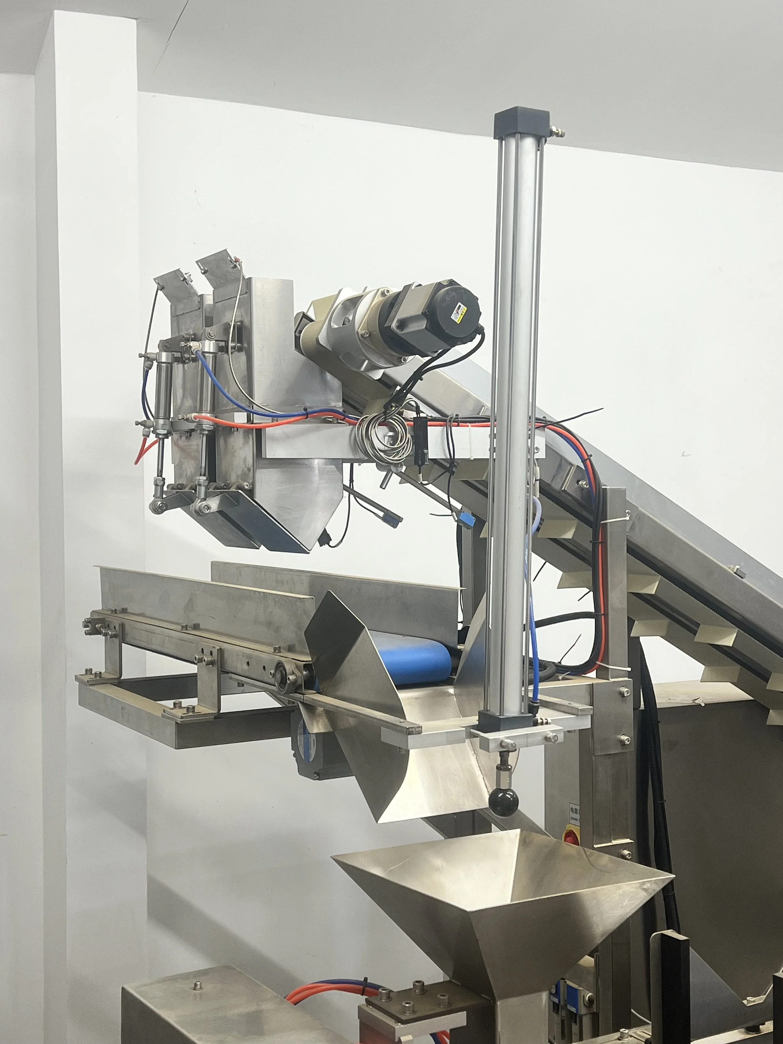 Pouch Packing Machine