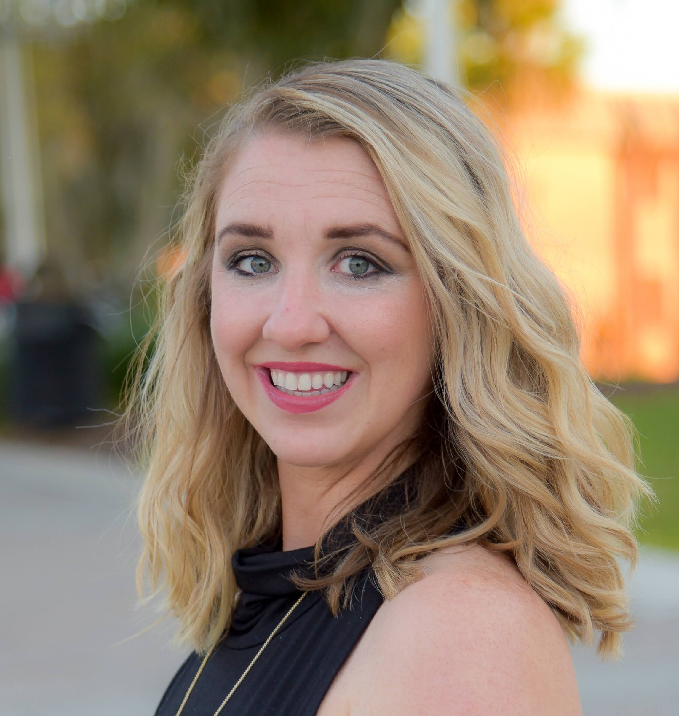 Anna Willis, LCSW, founder of The Calm Plan and creator of The SOLID Boundary Method™