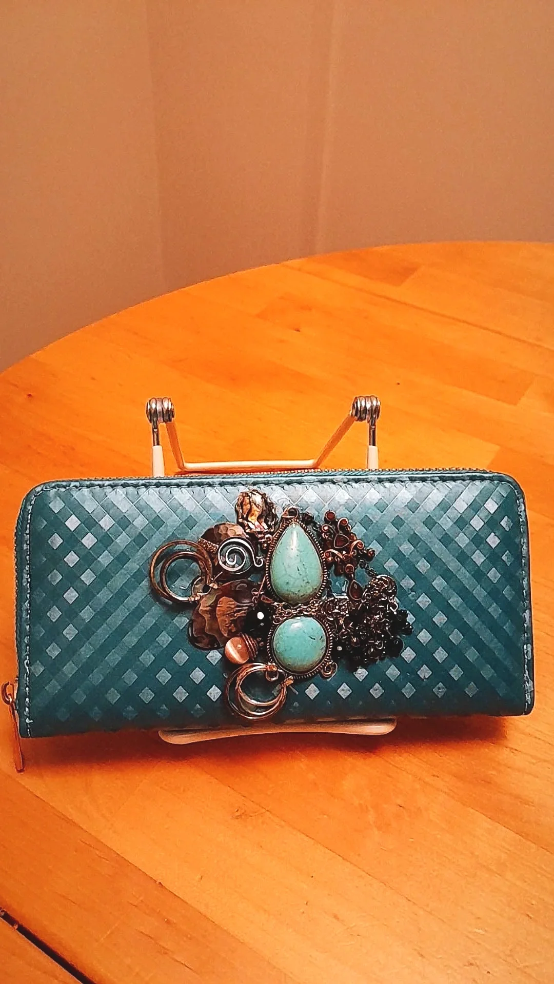 "Saundra" CLUTCH