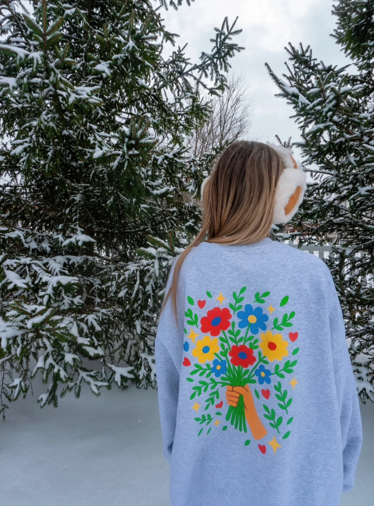 Floral Bouquet Crewneck Sweatshirt – Colorful Hand-Held Flowers Design