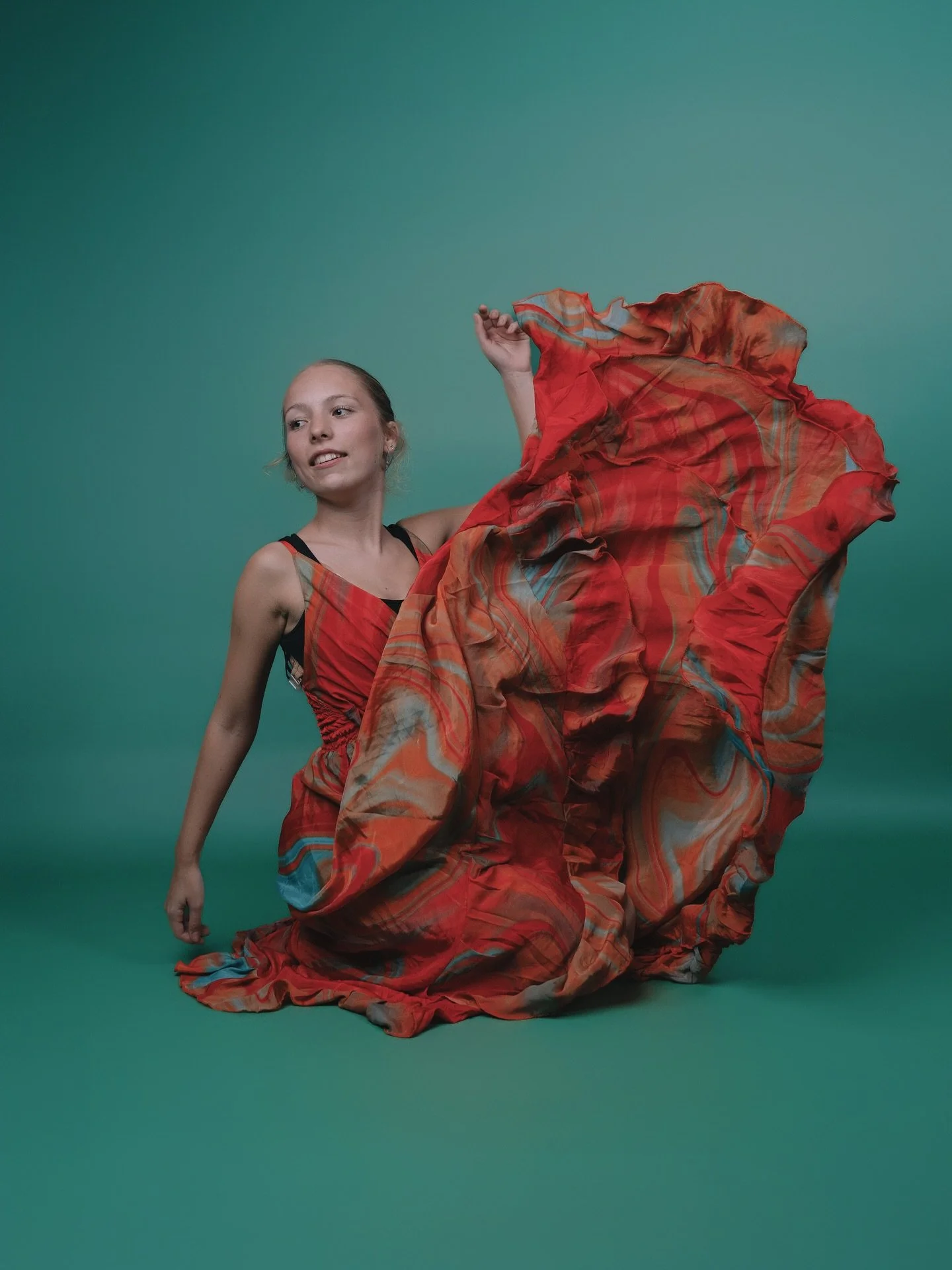 ☼ ELLA | dance student @royalacademyofdance 

#danceportraits #headshotslondon #fujiphotography #portraitphotography #londonportraits #balletcore