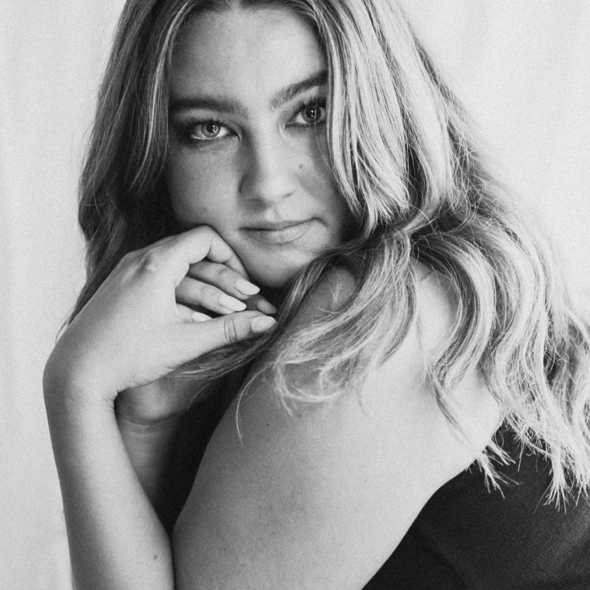 contributor's online headshot.png