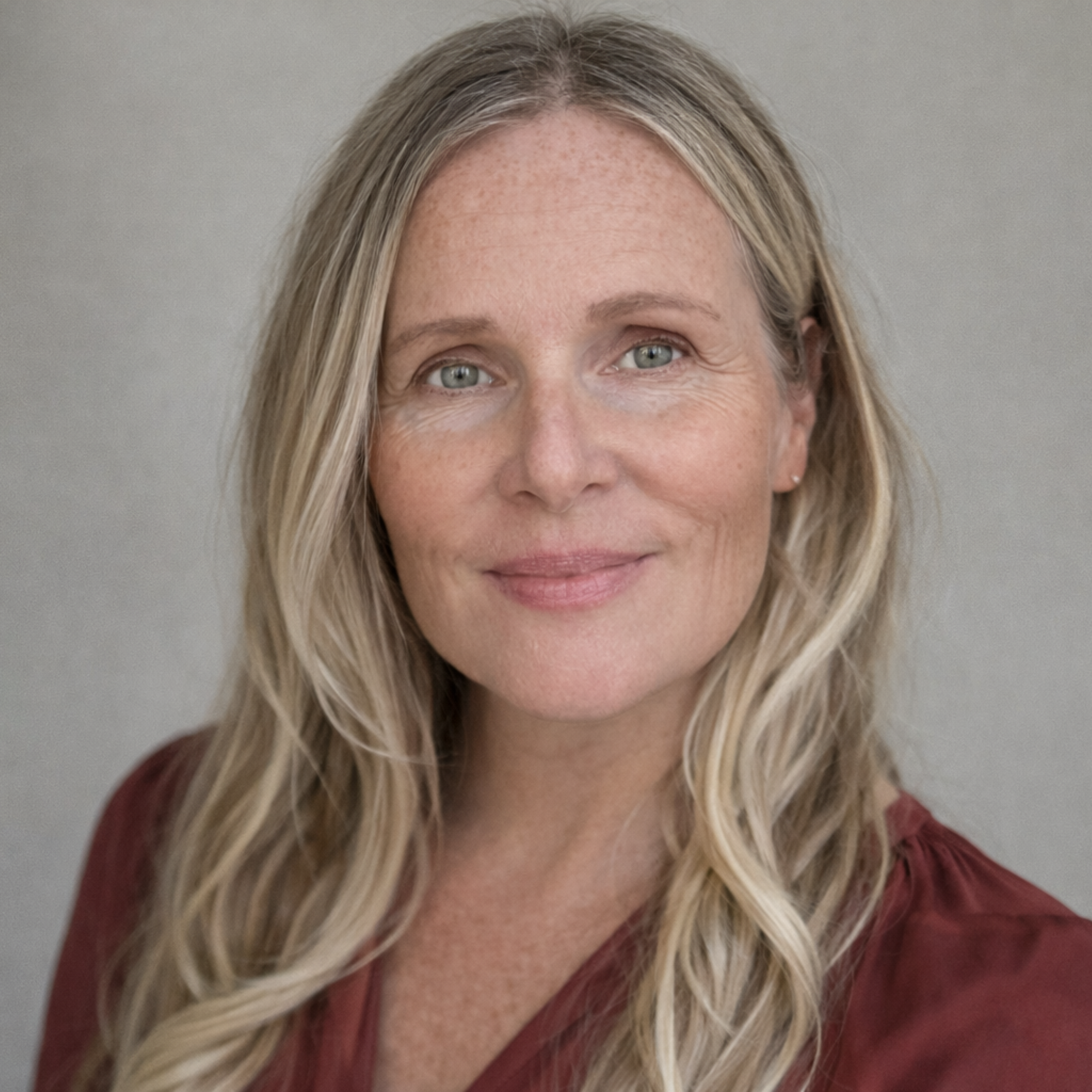 contributor's online headshot (6).png