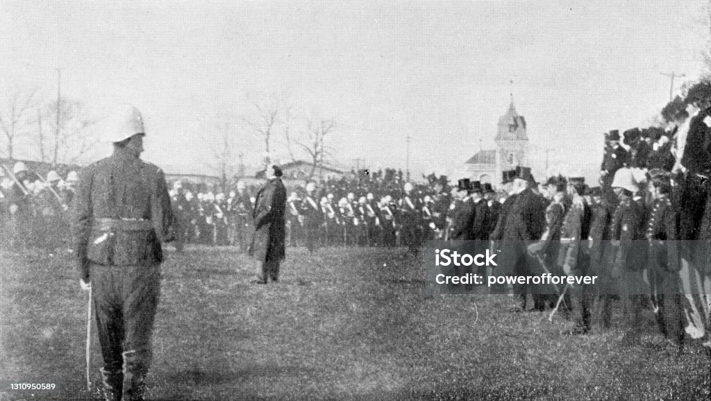 General Lee surrenders at Appomattox -1865