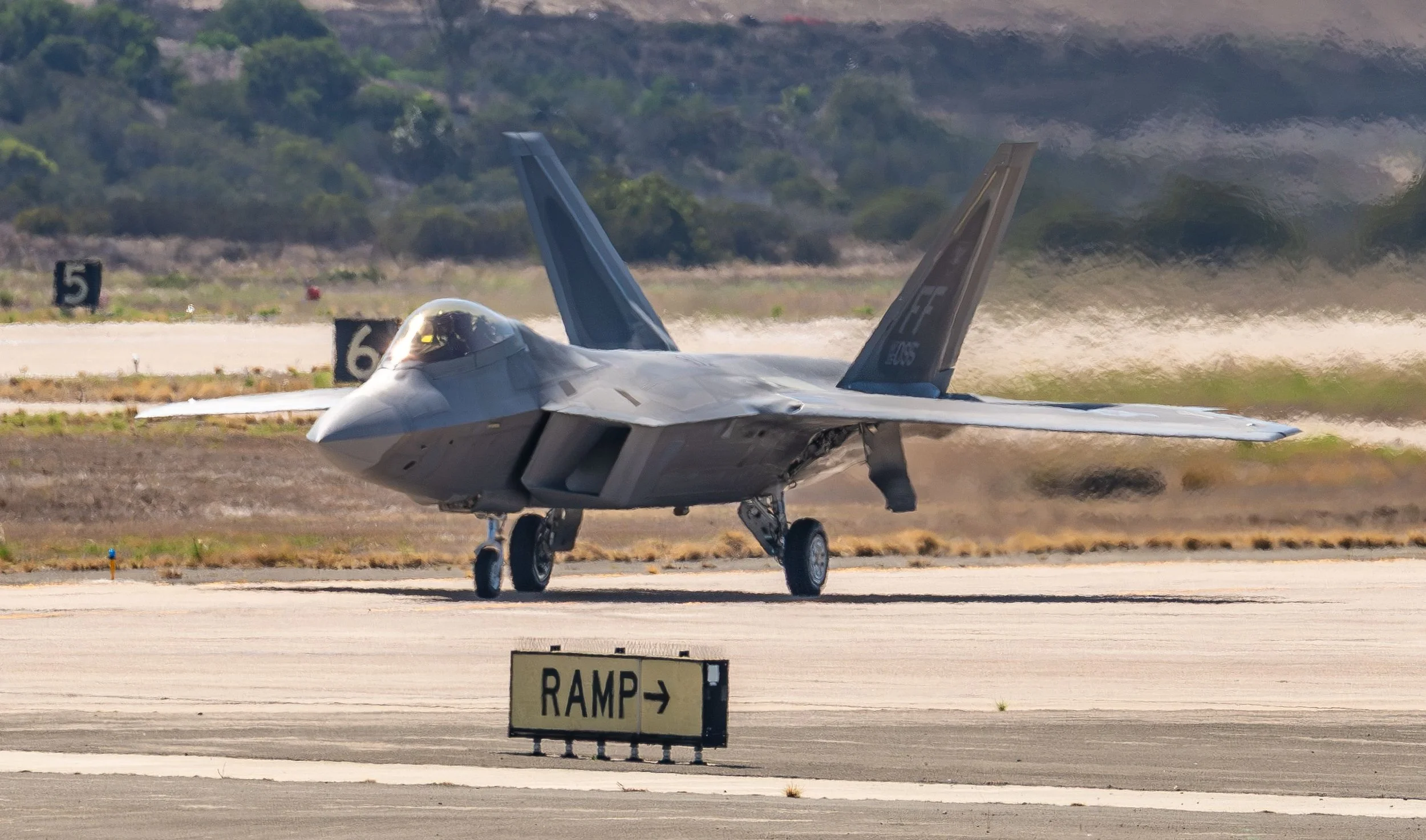 F-22. Photo by Pexels.