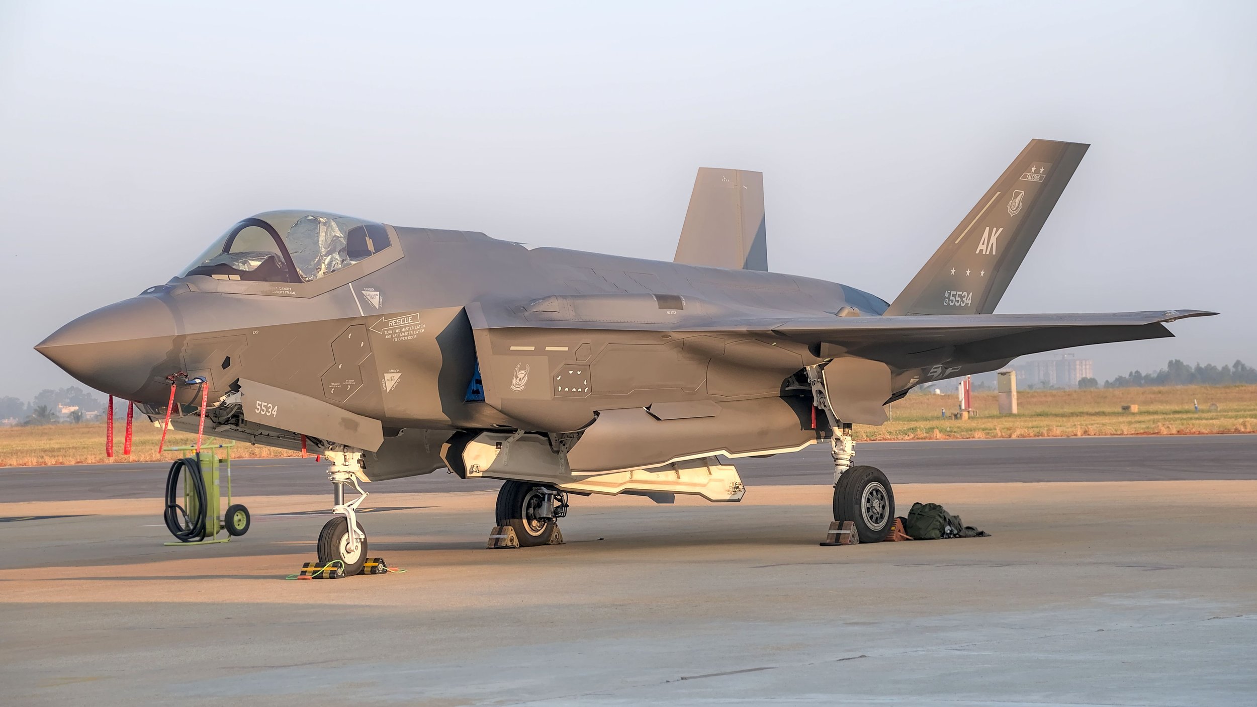 F-35. Photo by Pexels.
