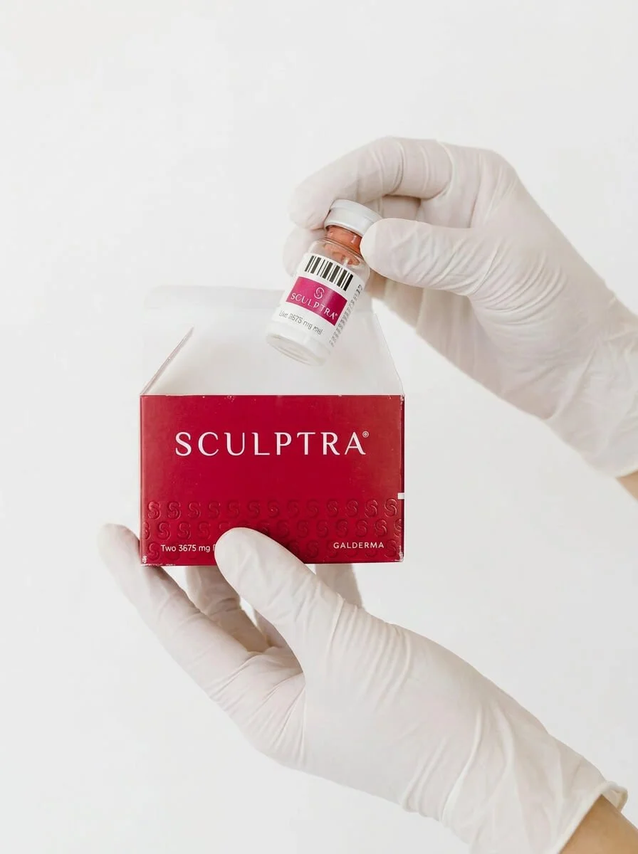 Flacon Sculptra authentique Galderma pr&eacute;sent&eacute; au cabinet du Dr S&eacute;gol&egrave;ne Samson &agrave; &Eacute;vian