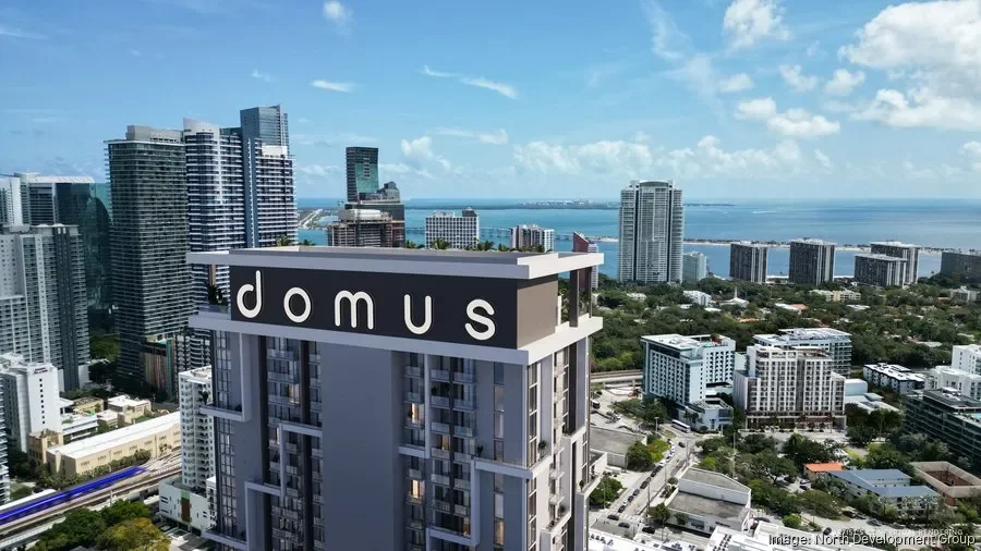 domusbrickellcenterexteriordaytime-closeup-2-ub_900xx4032-2268-0-0.webp