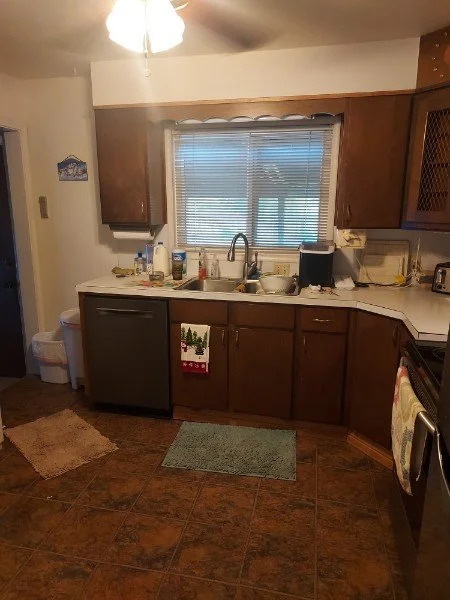 hillview kitchen.jpg