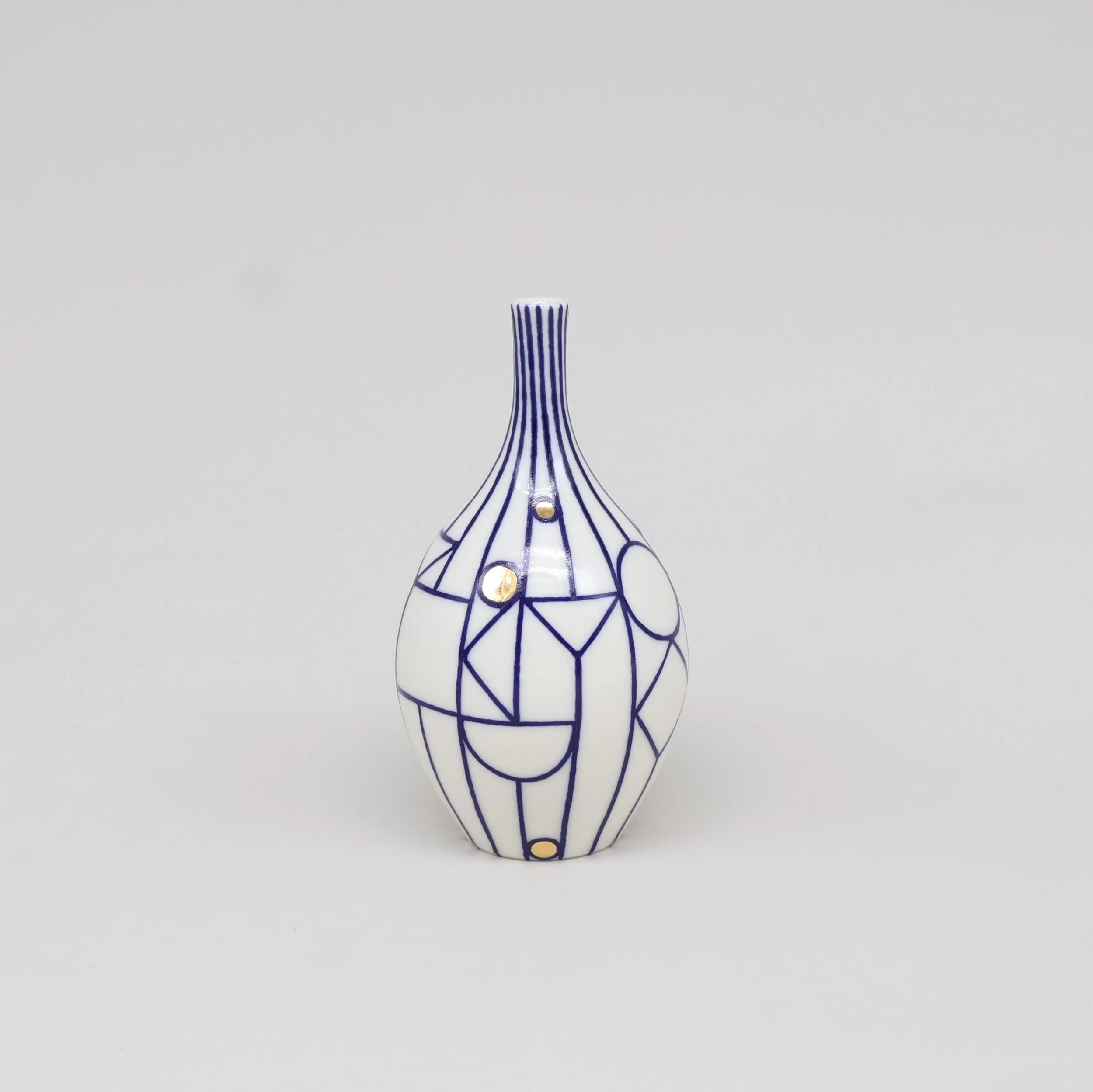 small FLW bottle 2.jpg