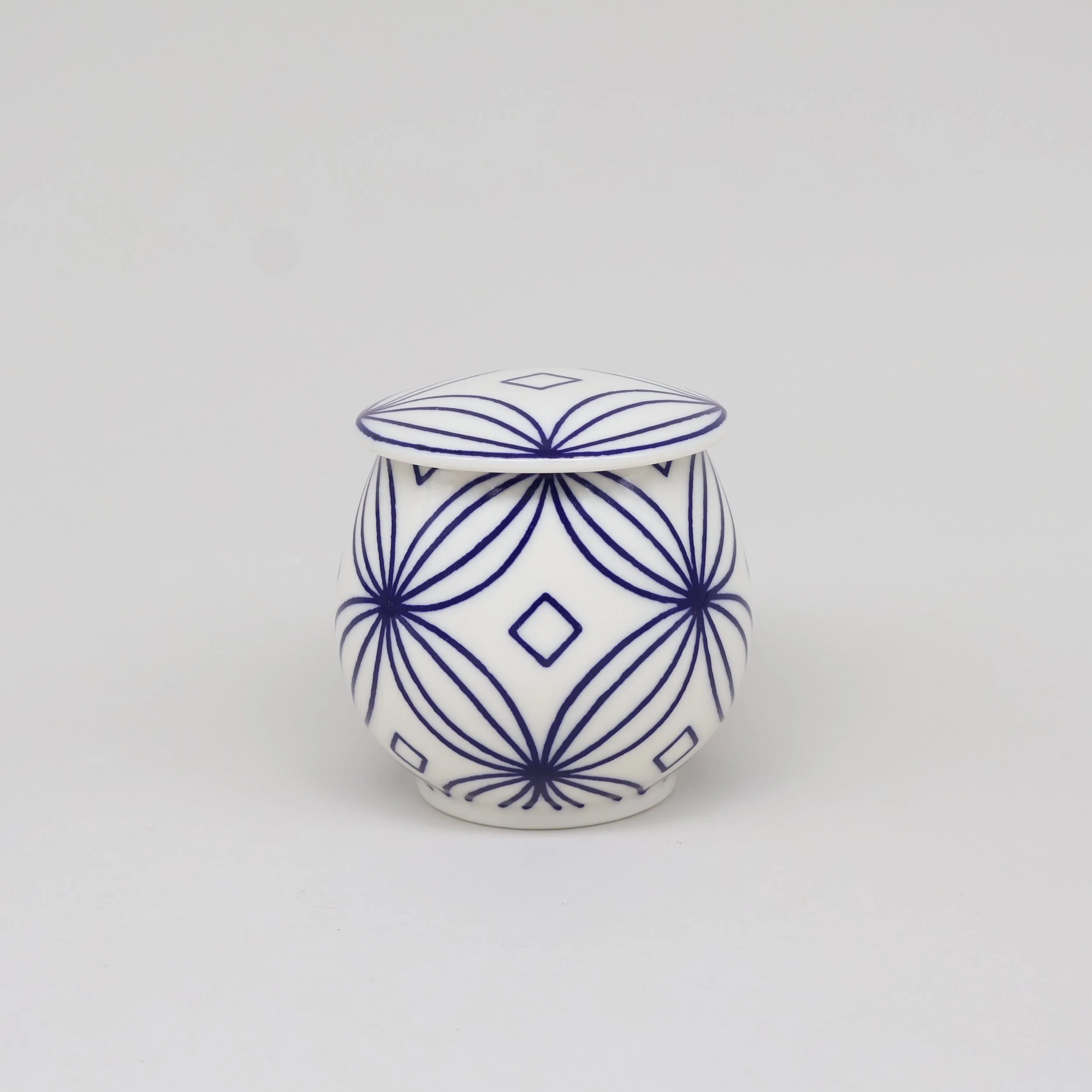 frangipani tea jar 1.jpg