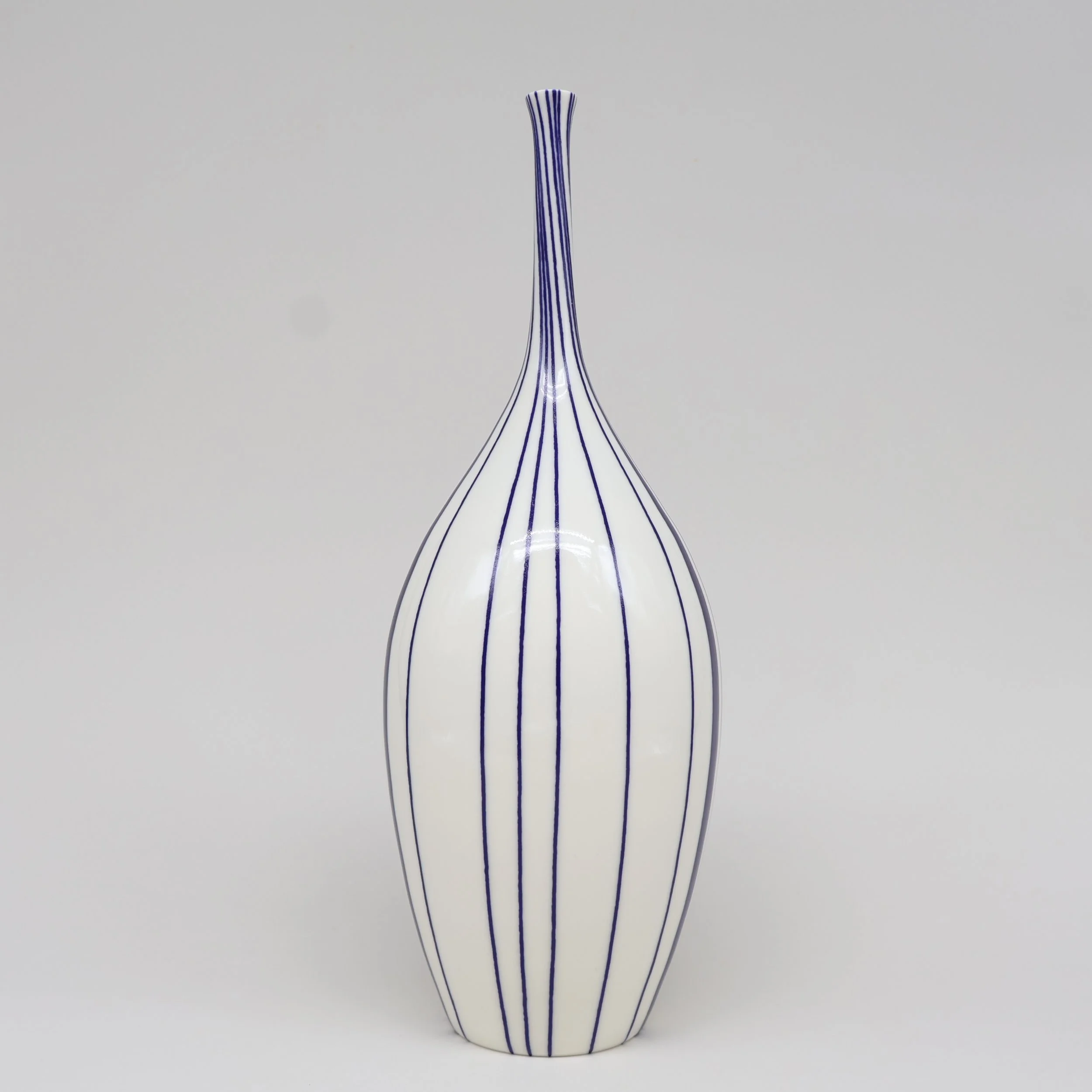 large ribbon bottle 4.jpg