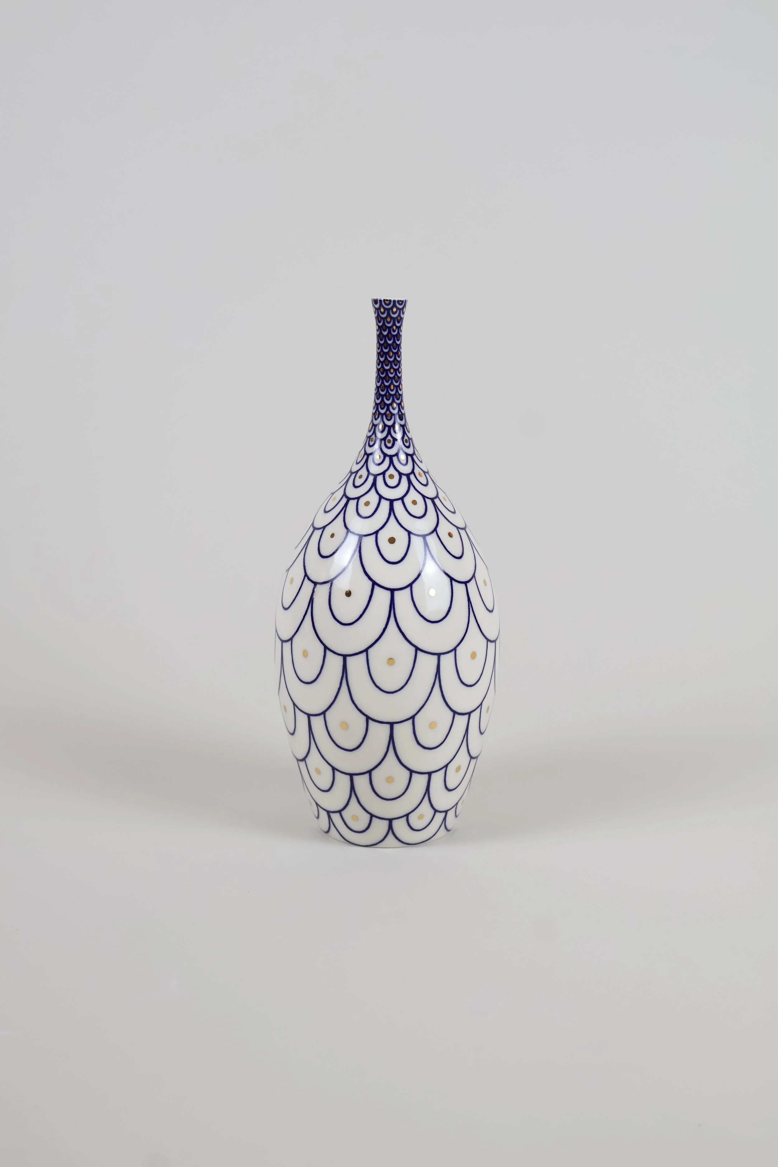Large Narrow Scalloped Bottle with gold