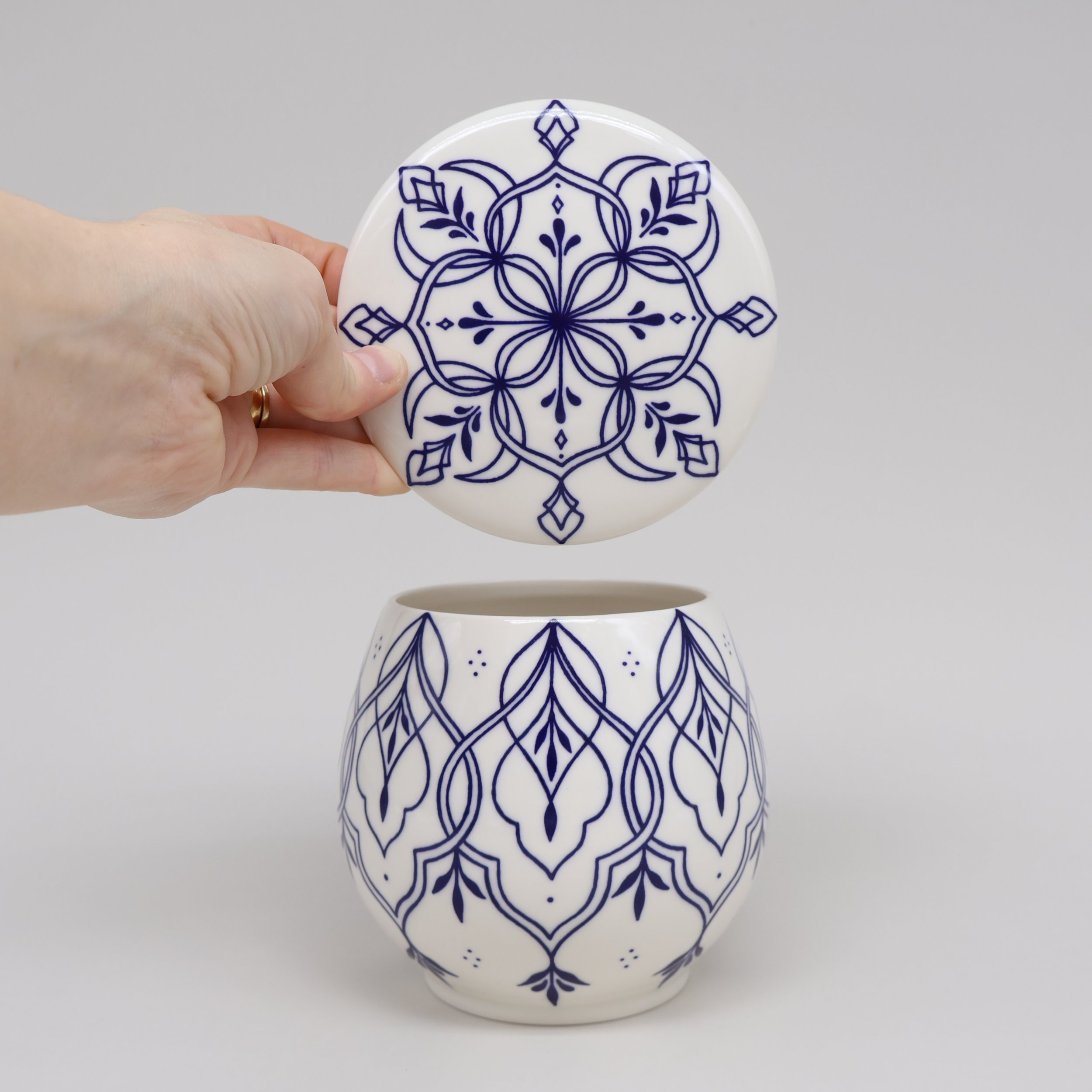 mandala tea jar 2.jpg