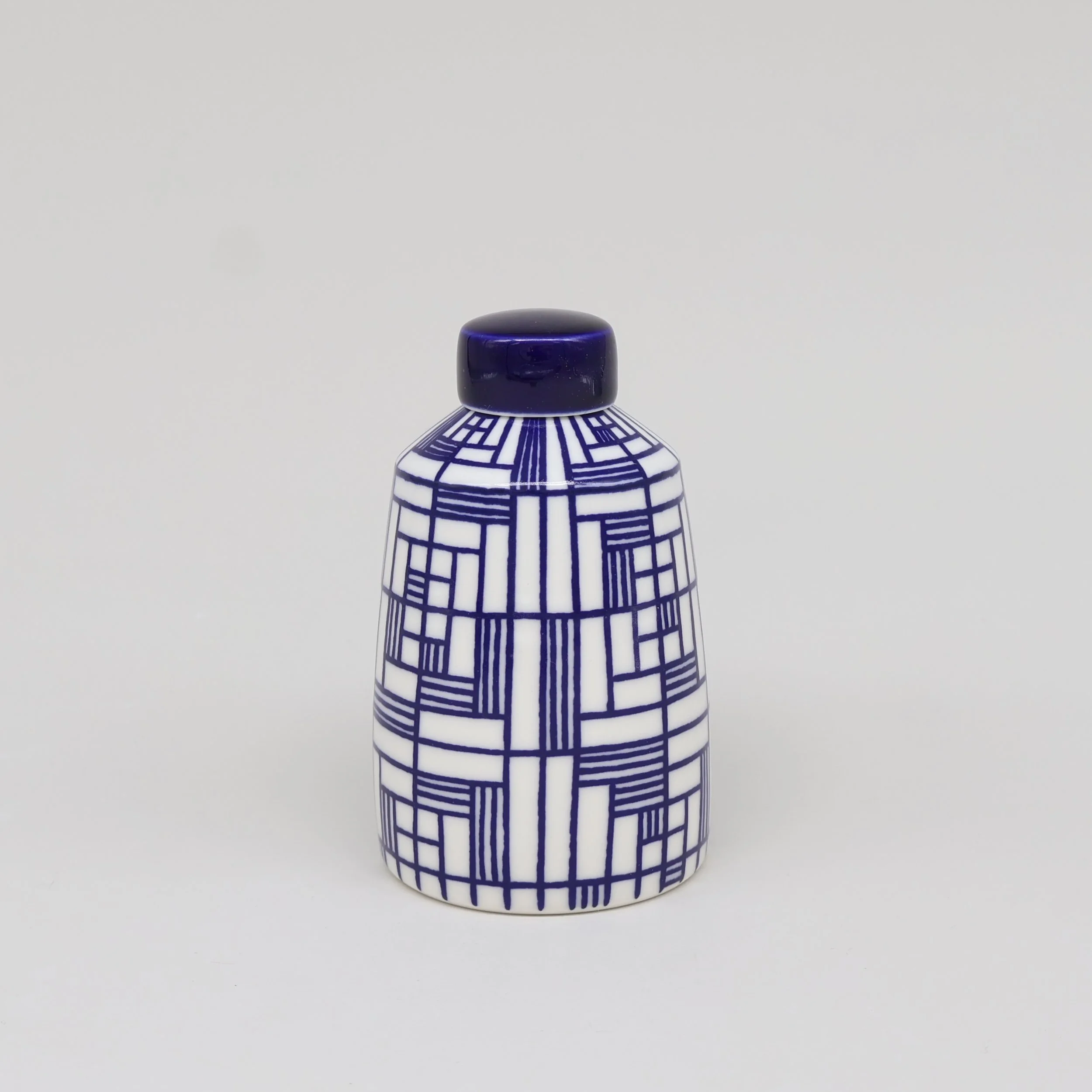 deco ginger jar 3.jpg