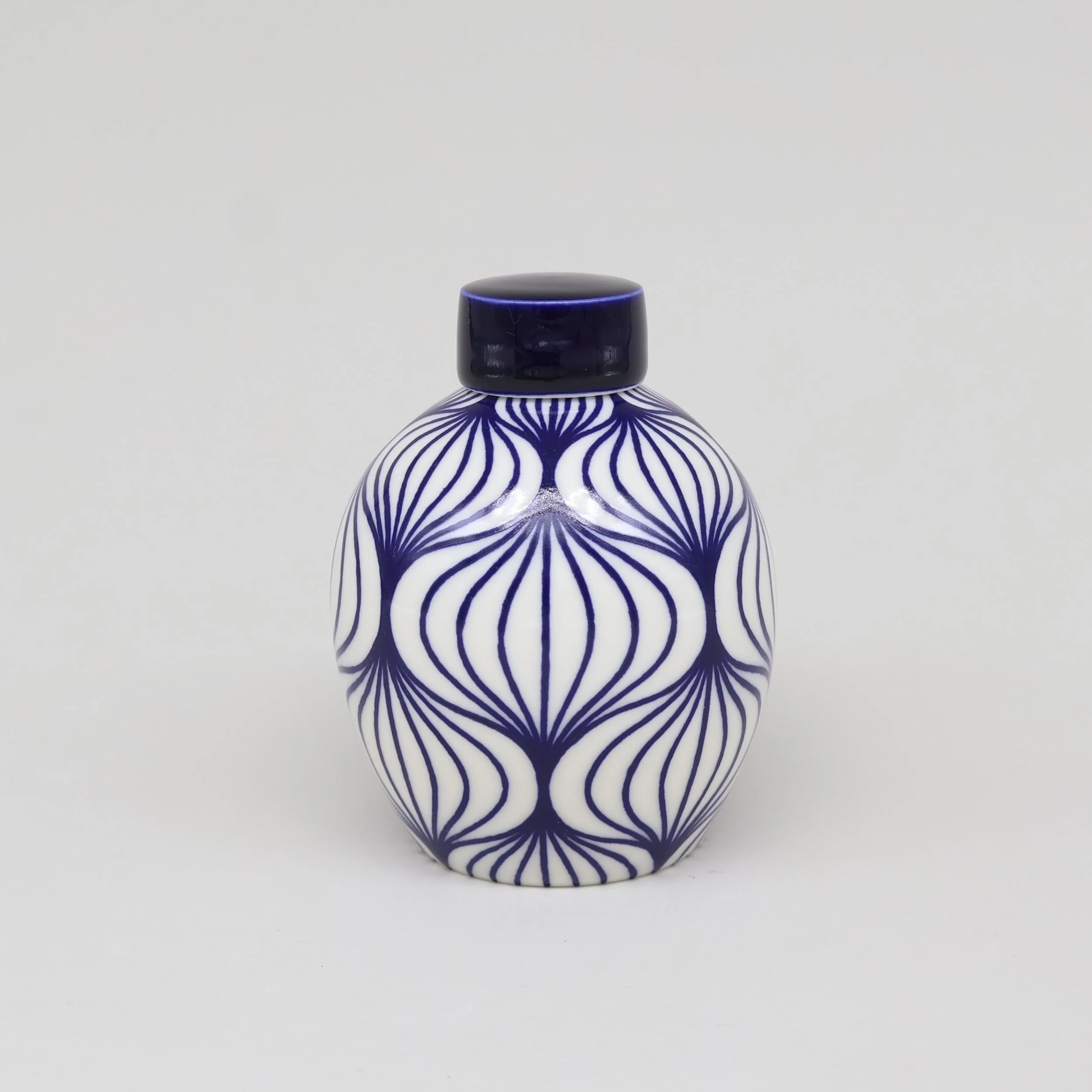 Hoi an ginger jar 1.jpg