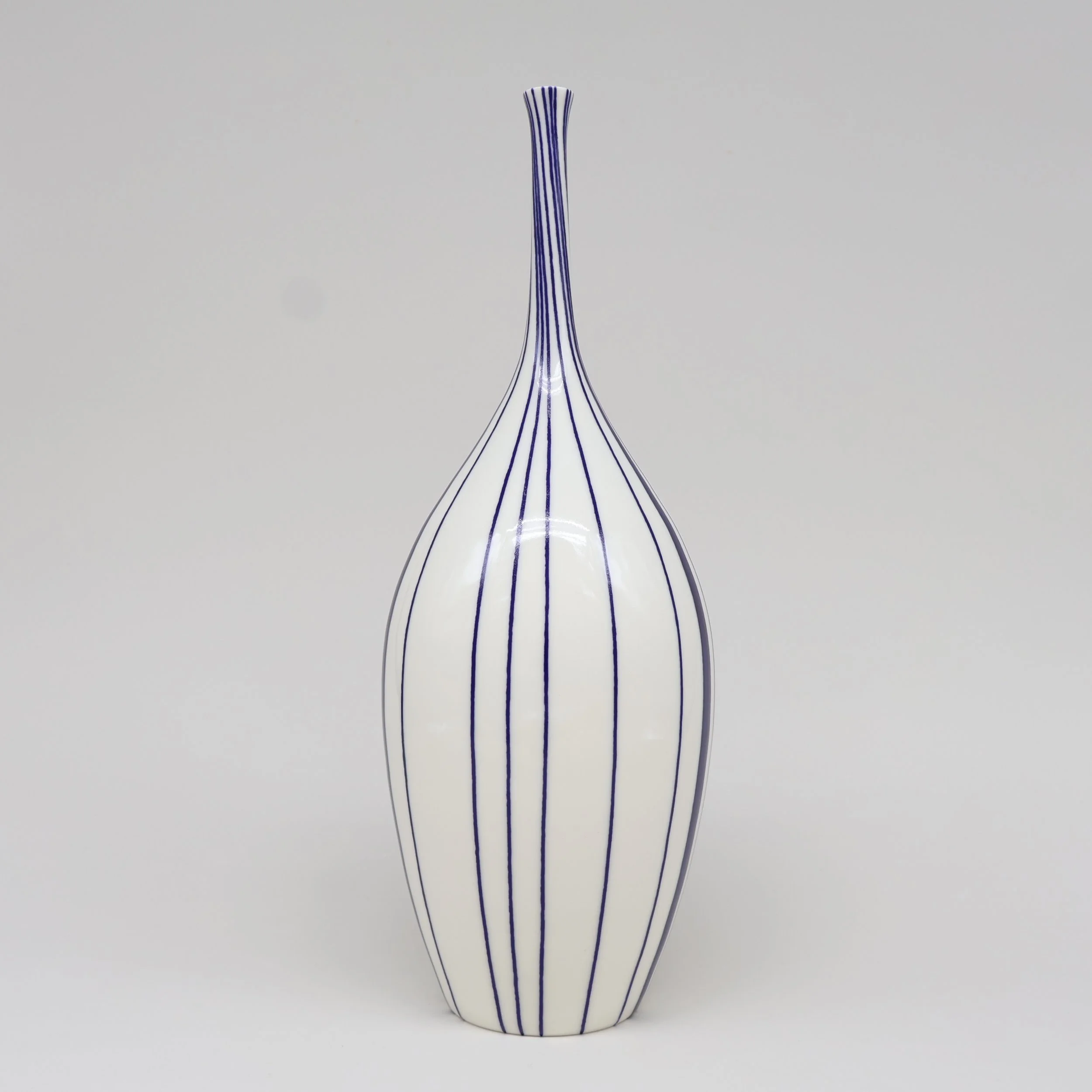 large ribbon bottle 2.jpg