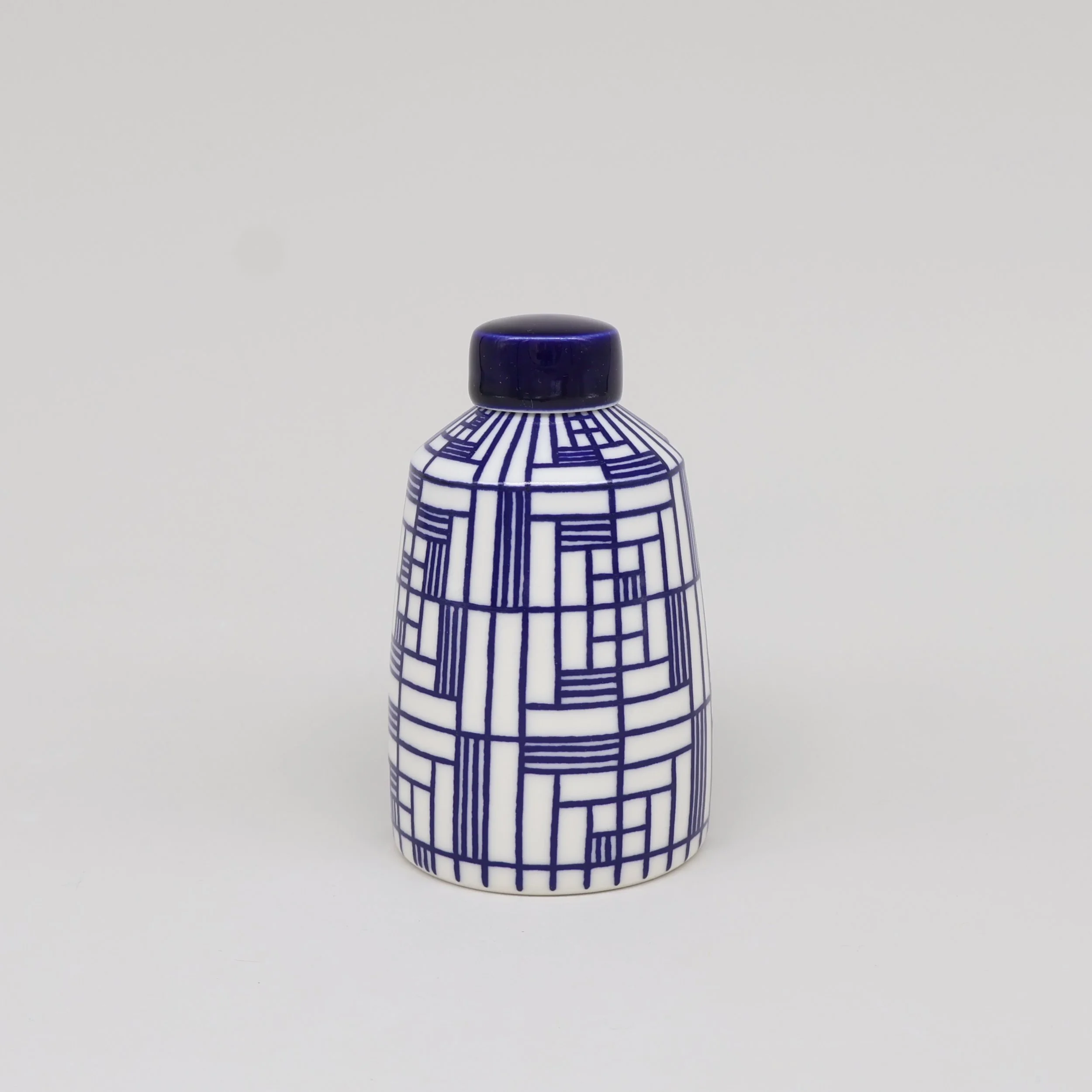 deco ginger jar 1.jpg
