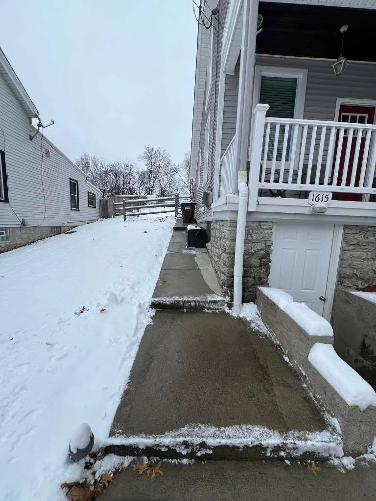 WhatsApp Image 2025-12-08 at 14.44.45_e02edb4d.jpg