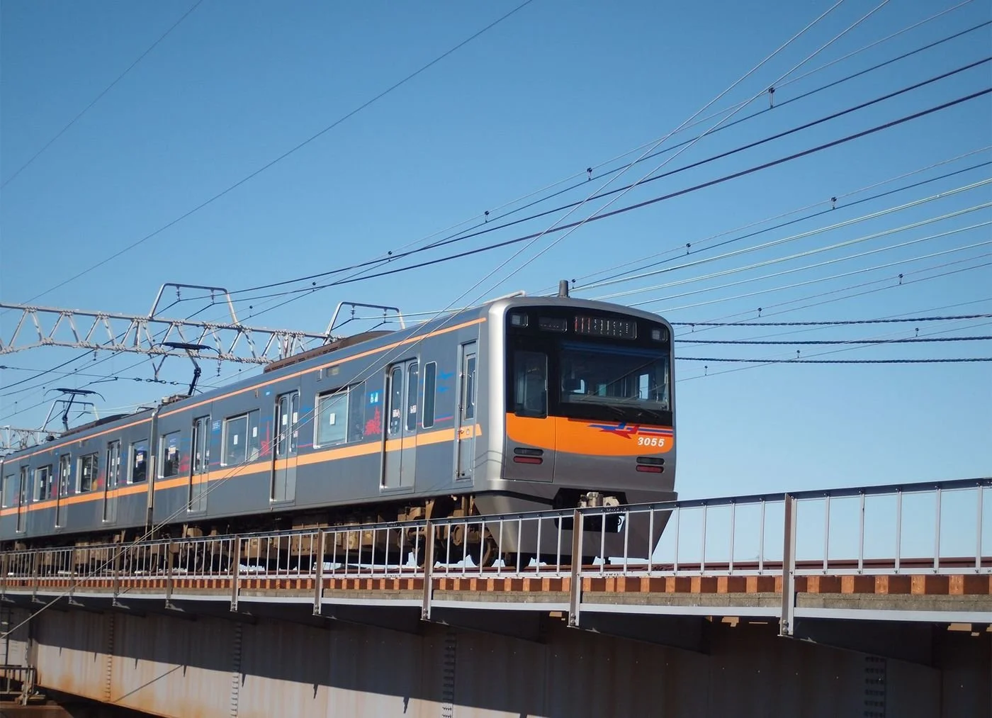 Rail_2.jpg