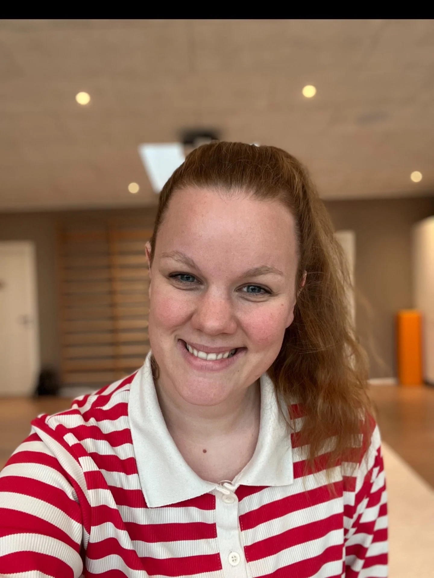 Nu er der ikke l&aelig;nge til, at jeg &aring;bner d&oslash;rene for konsultationer i Aalborg! I den forbindelse er det vist p&aring; sin plads med en kort pr&aelig;sentation 👋🏻

Jeg er aut. b&oslash;rnefysioterapeut - og mit valg af fag er ikke ti