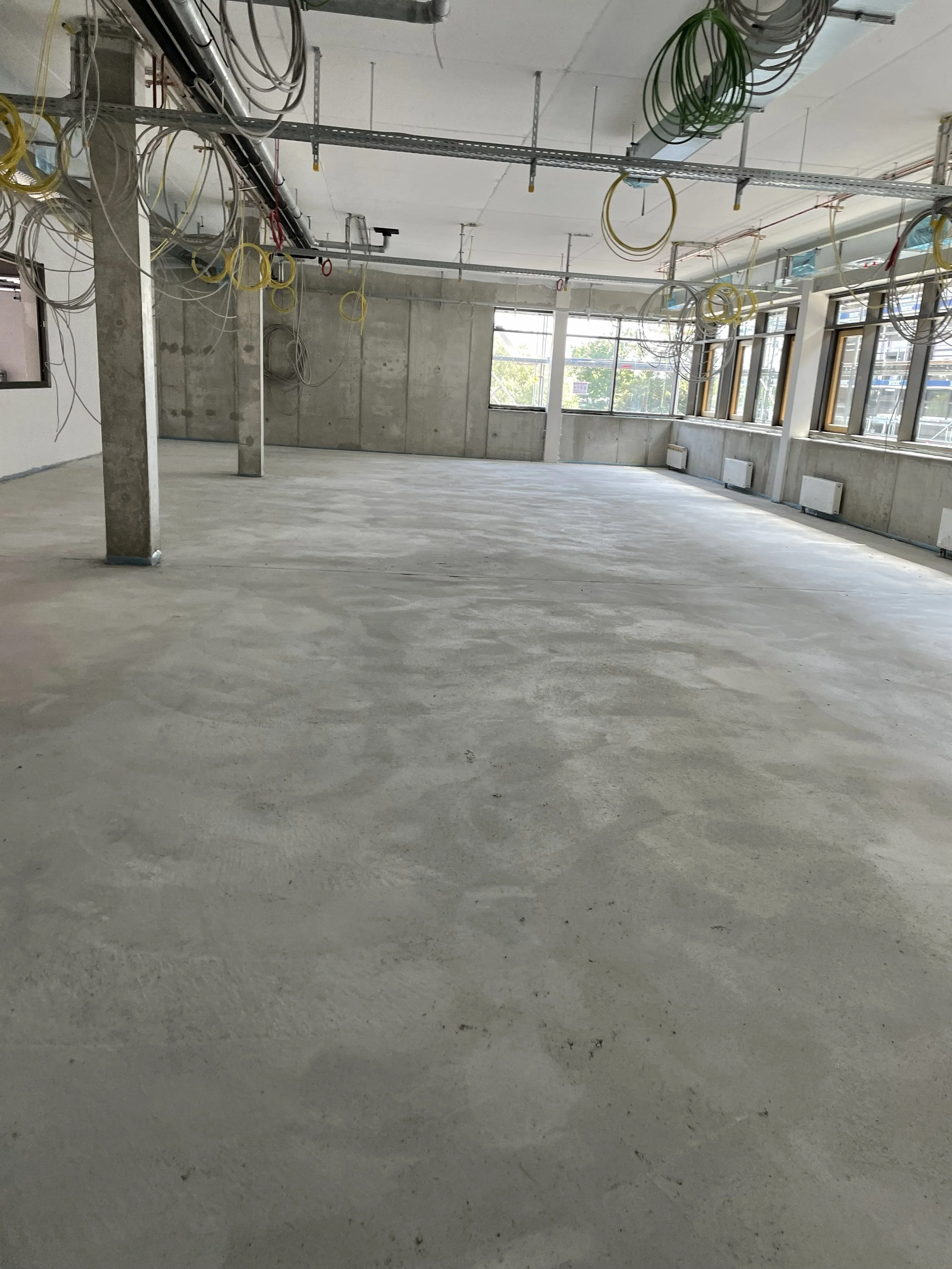 Baureinigung — STRAHL Gebäudereinigung & Hausmeisterservice - Augsburg (17).jpg