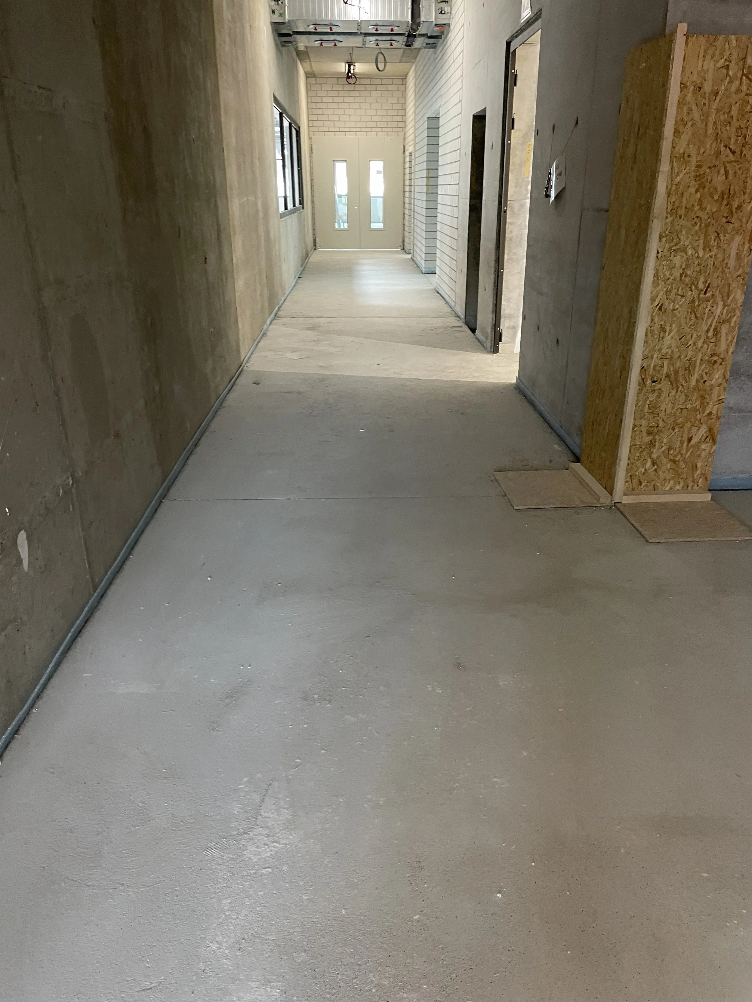 Baureinigung — STRAHL Gebäudereinigung & Hausmeisterservice - Augsburg (19).jpg