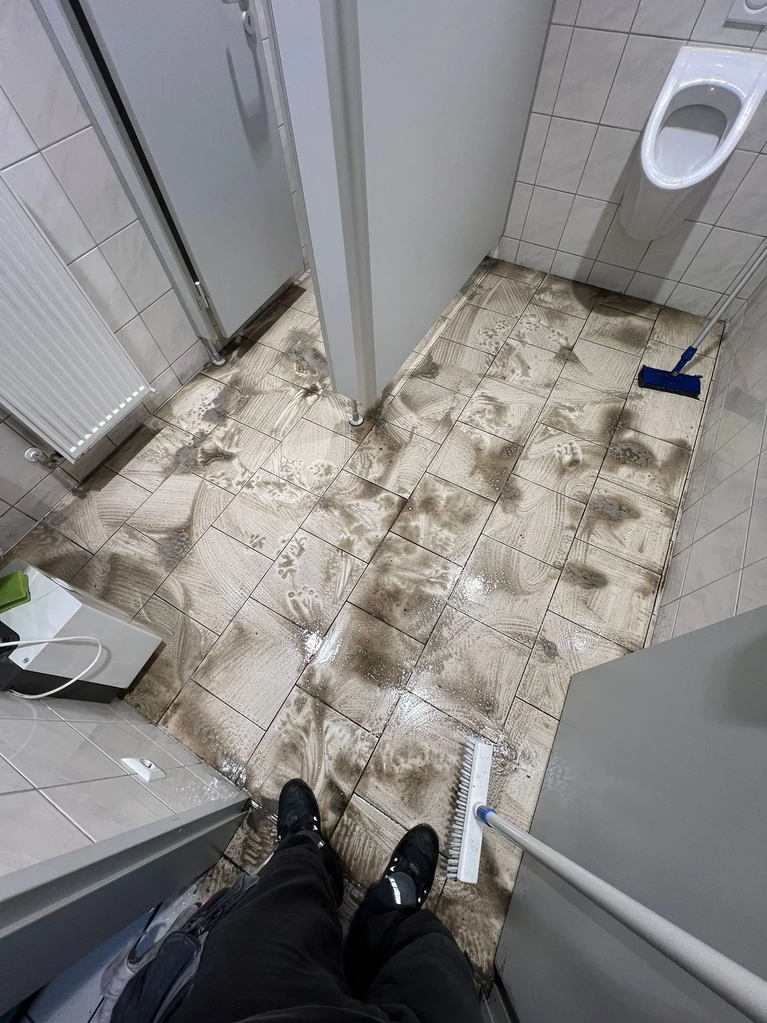 Grundreinigung — STRAHL Gebäudereinigung & Hausmeisterservice - Augsburg (22).jpg